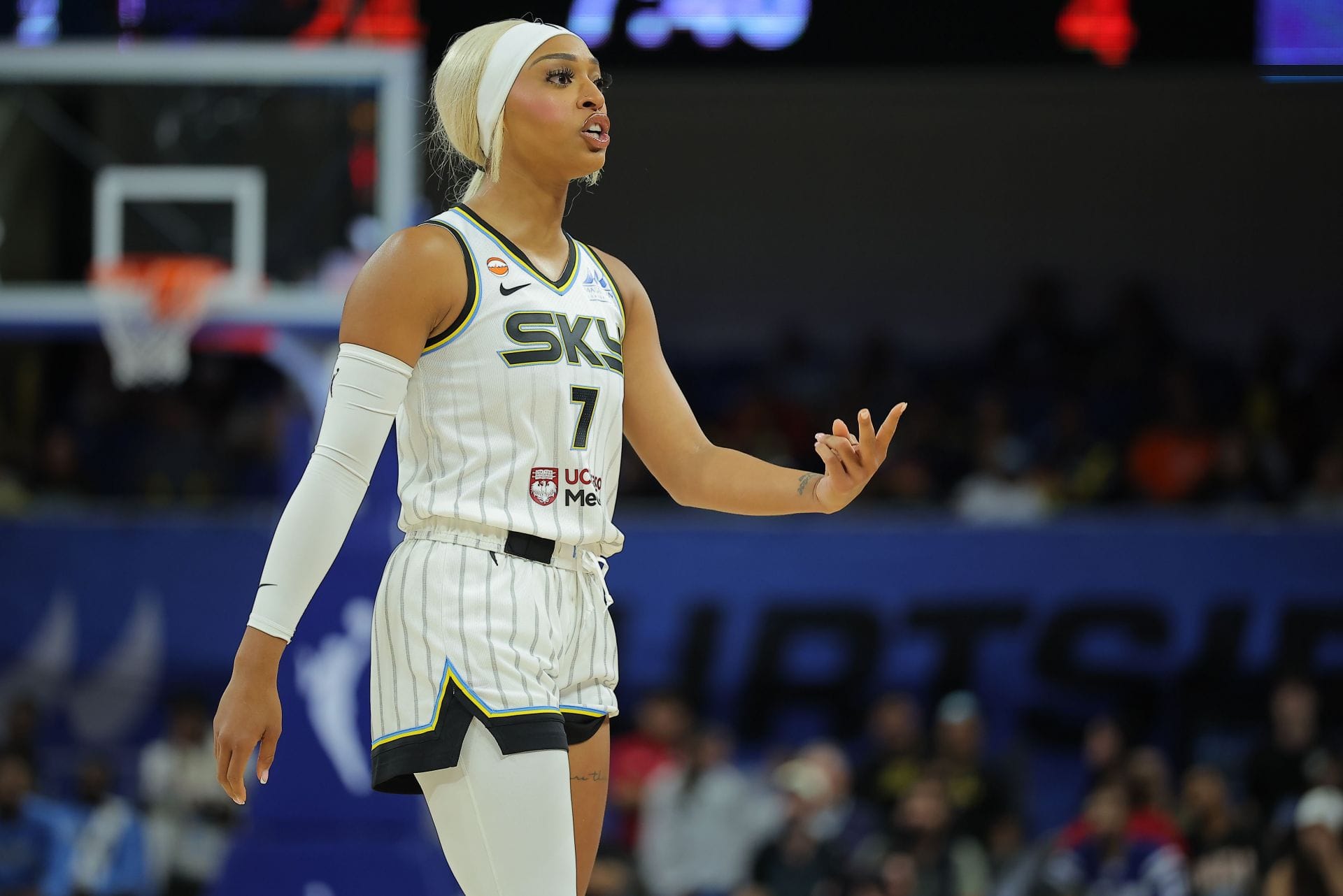 "That This Is Black Privilege”: Riley Gaines Unloads on DiJonai Carrington Over “White Privilege” Claim Following Sophie Cunningham Altercation
