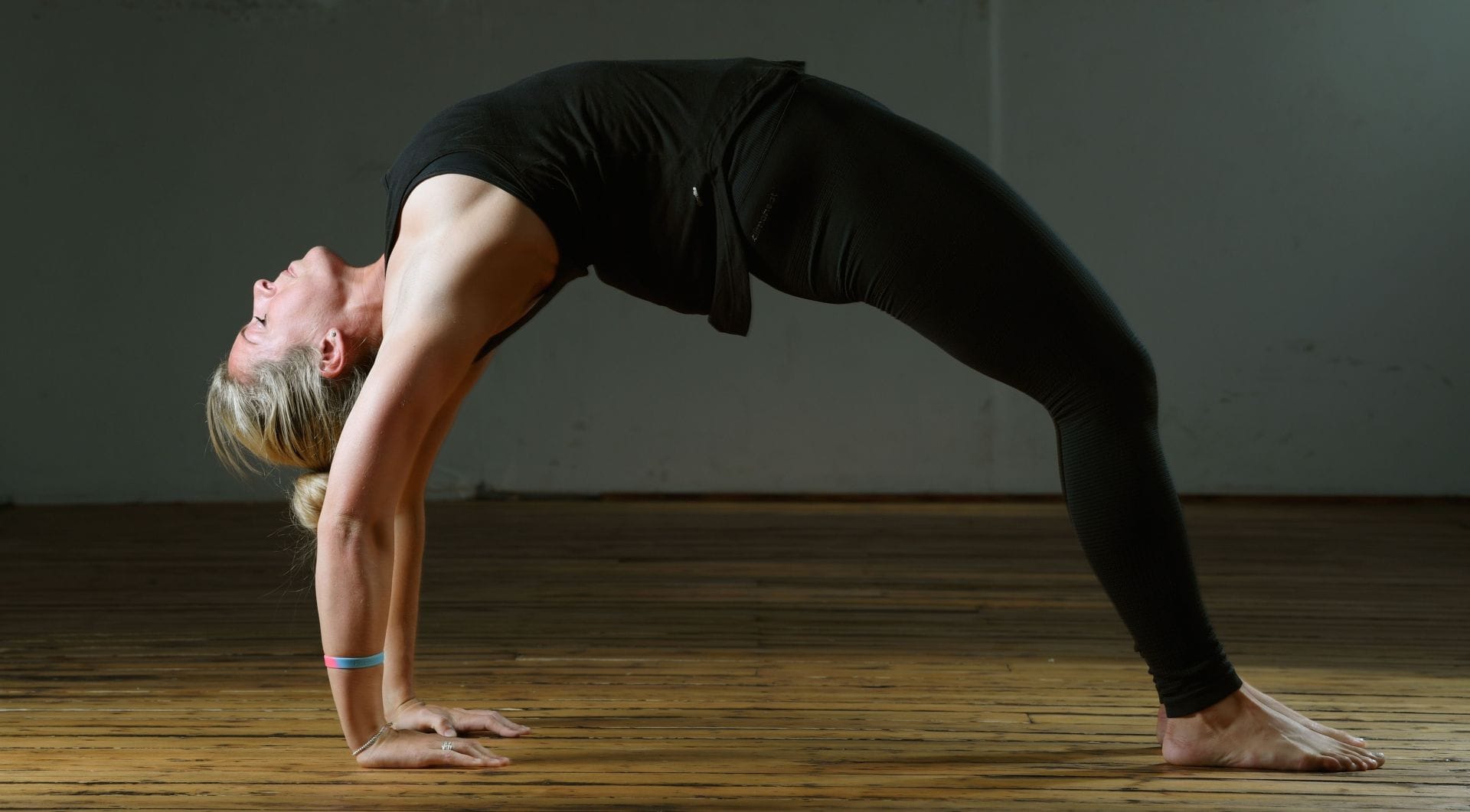 3 yoga poses to improve posture if you work at a desk all day