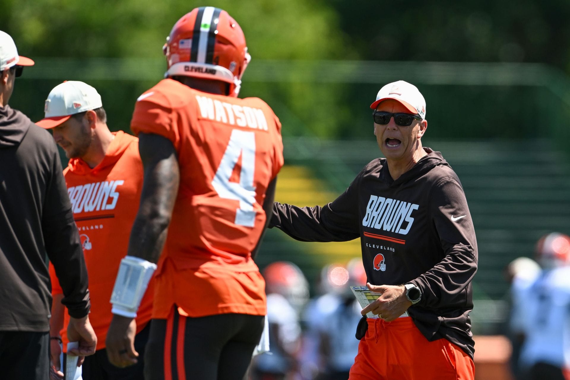 "Zero reason you would start Deshaun Watson over Shedeur Sanders": NFL analyst serves reality check to Todd Monken after Browns' preseason game