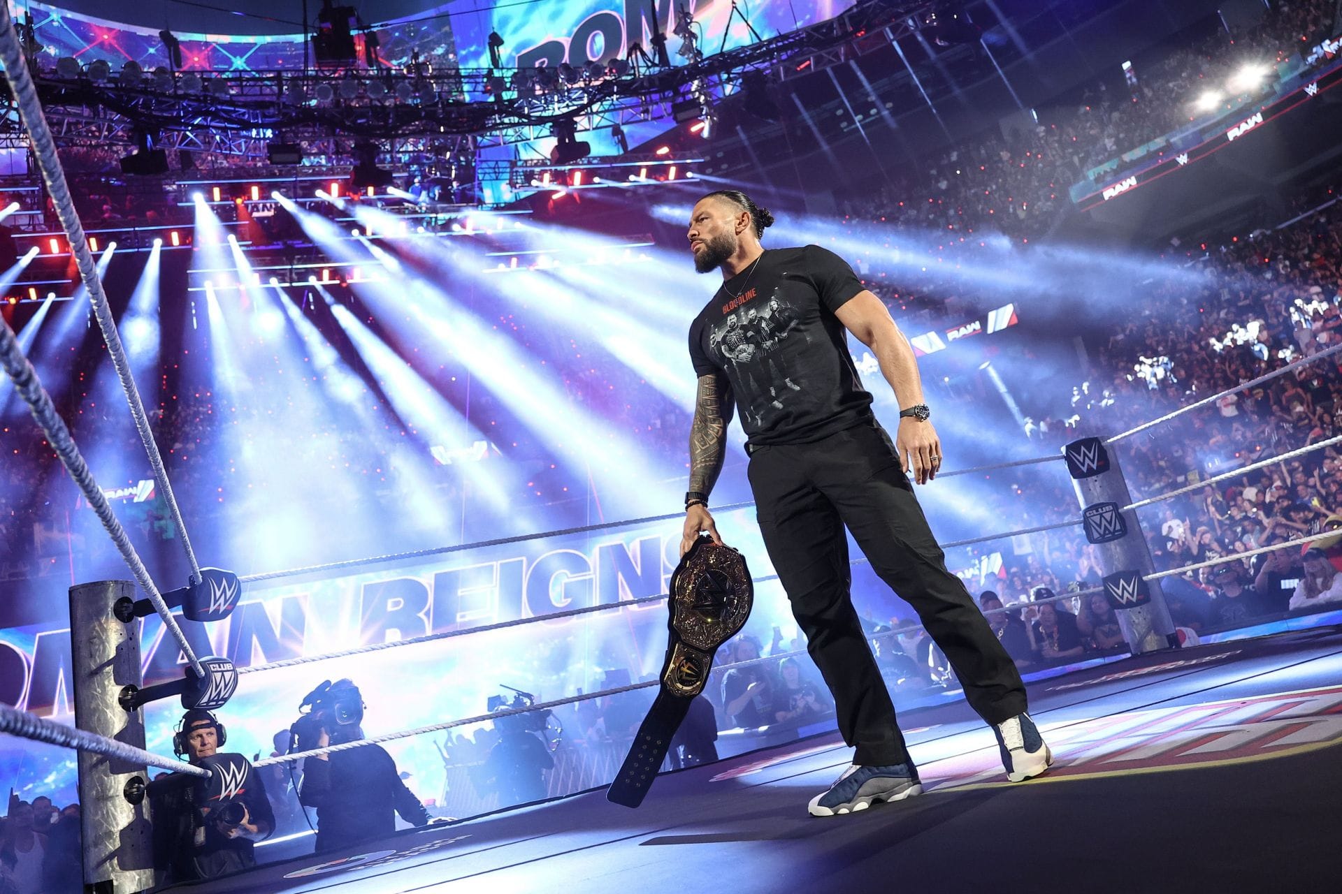 Roman Reigns set to add another name to the Bloodline on WWE RAW