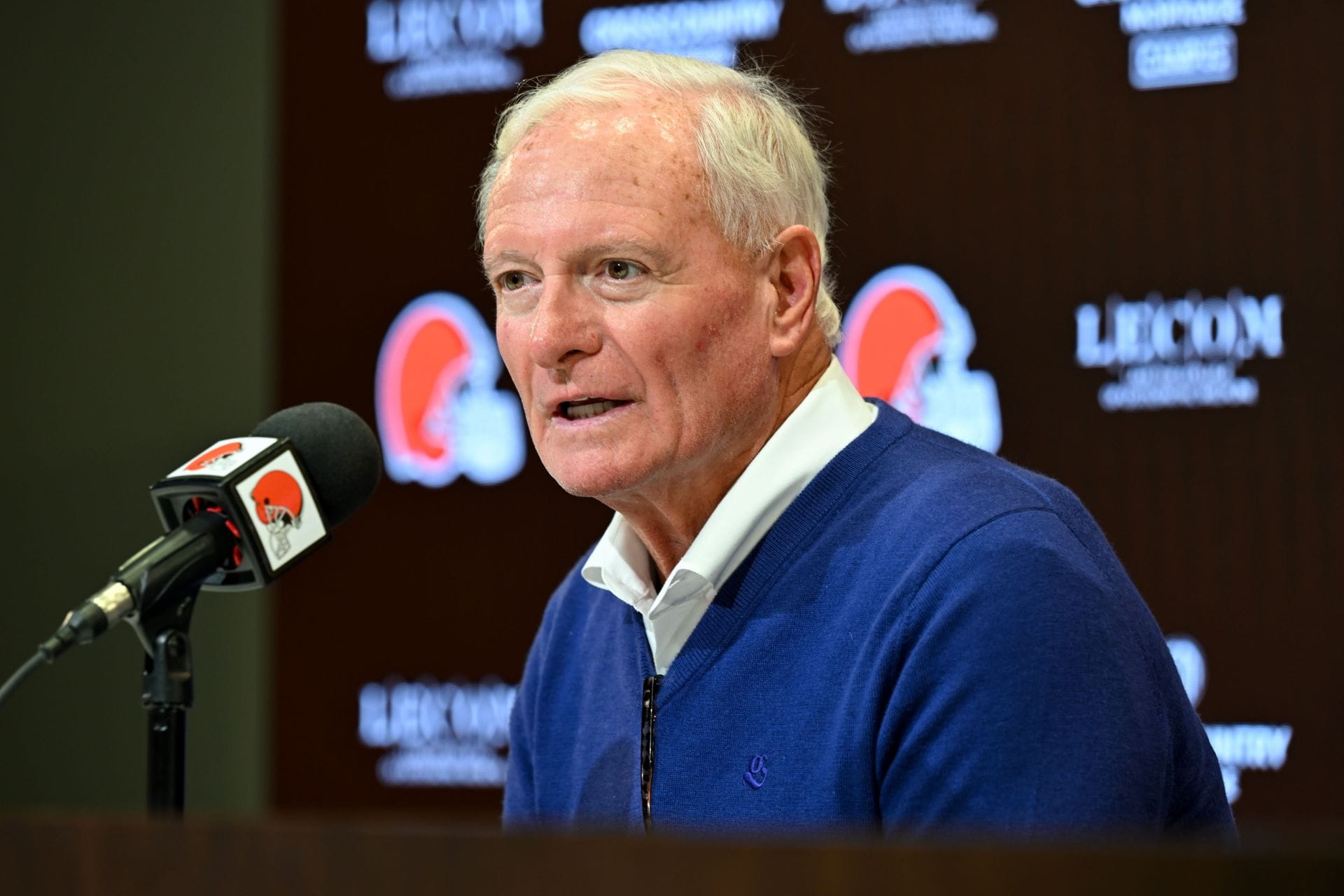 Jimmy Haslam’s Browns accused of “sophisticated tanking” by insider over failing to sign Pro Bowl star amid QB uncertainty