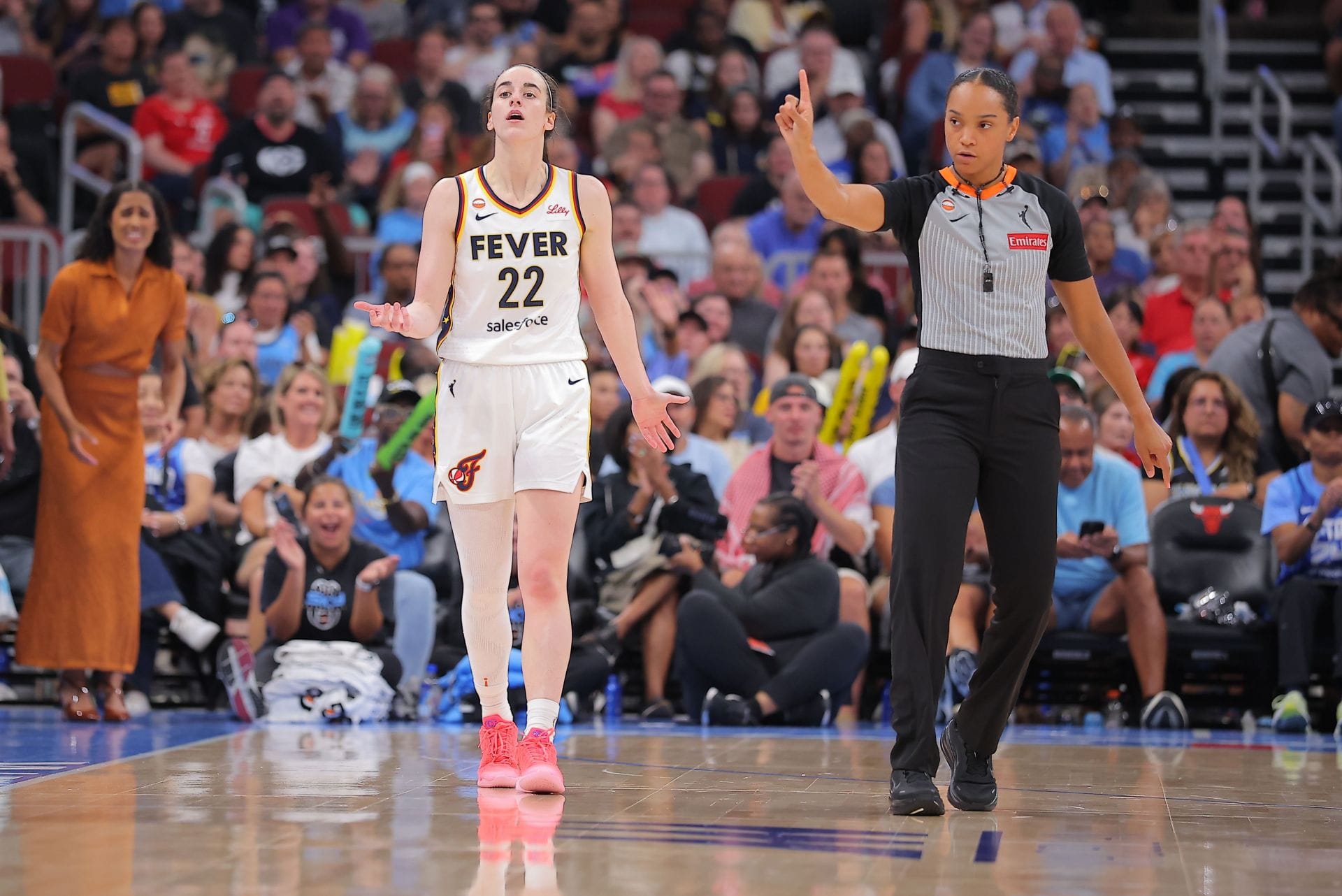 "Check that ref's phone for gambling apps", "Most egregious tech" - WNBA Fans Slam Referees For Awkward Caitlin Clark Technical Foul