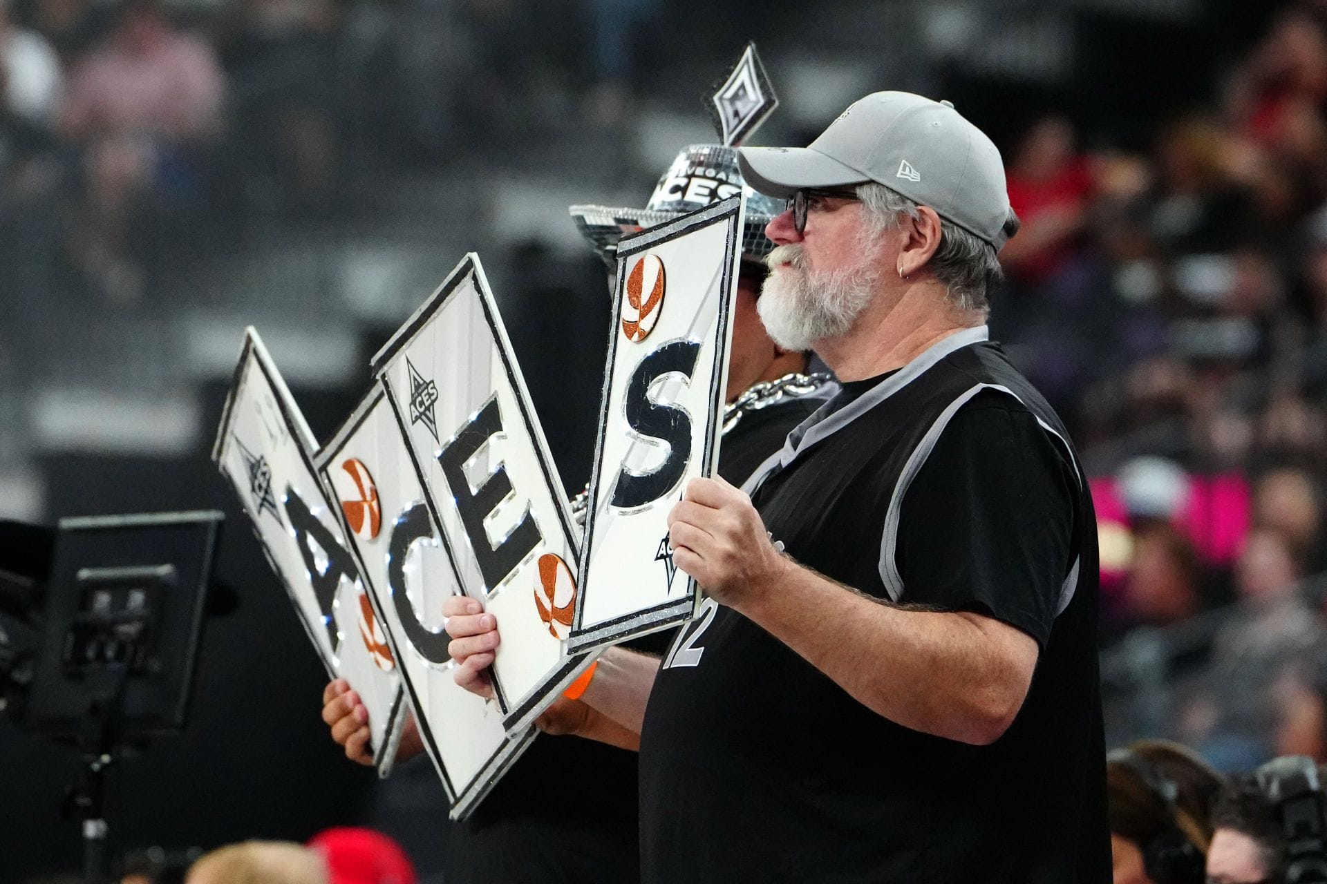 "The mockery will not end", "Some heroes wear dresses" - Fans Explode After Two Men Pull Off Wild WNBA Draft Stunt At Aces Game