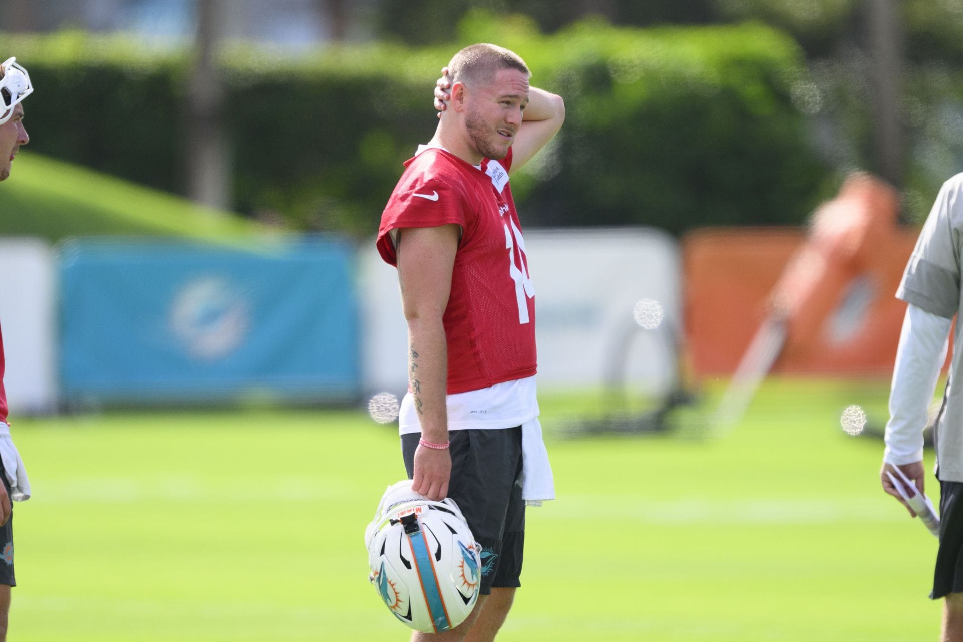 "Certified bum," "Cut him": NFL fans brutally mock Quinn Ewers on throwing "God awful" interception in preseason game vs. Commanders