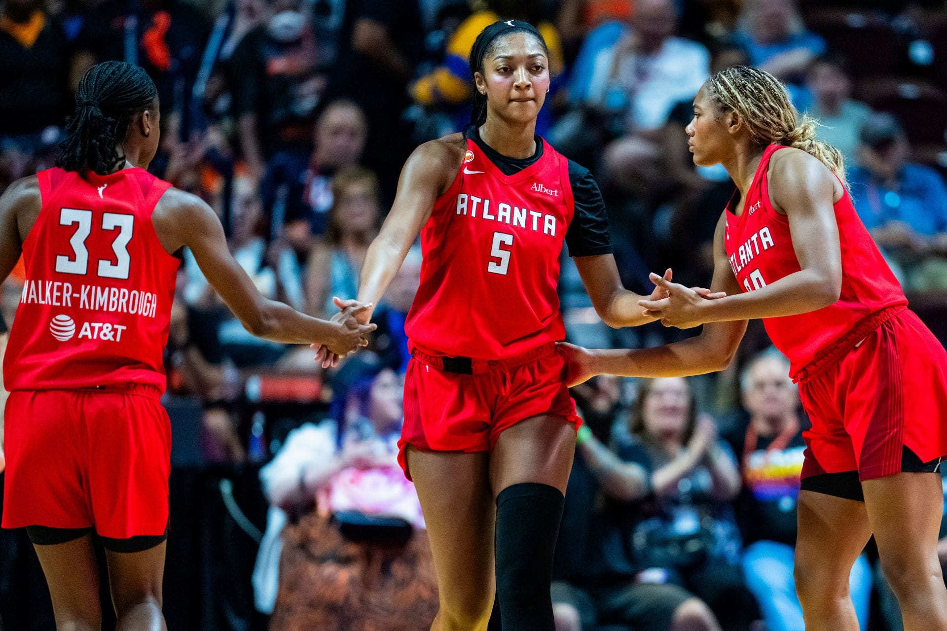 "Saw Caitlin coming with 'block by Clark'and fumbled", "Reese was trying to dunk it" - WNBA Fans Cook Angel Reese For Blowing Wide Open Layup vs Fever