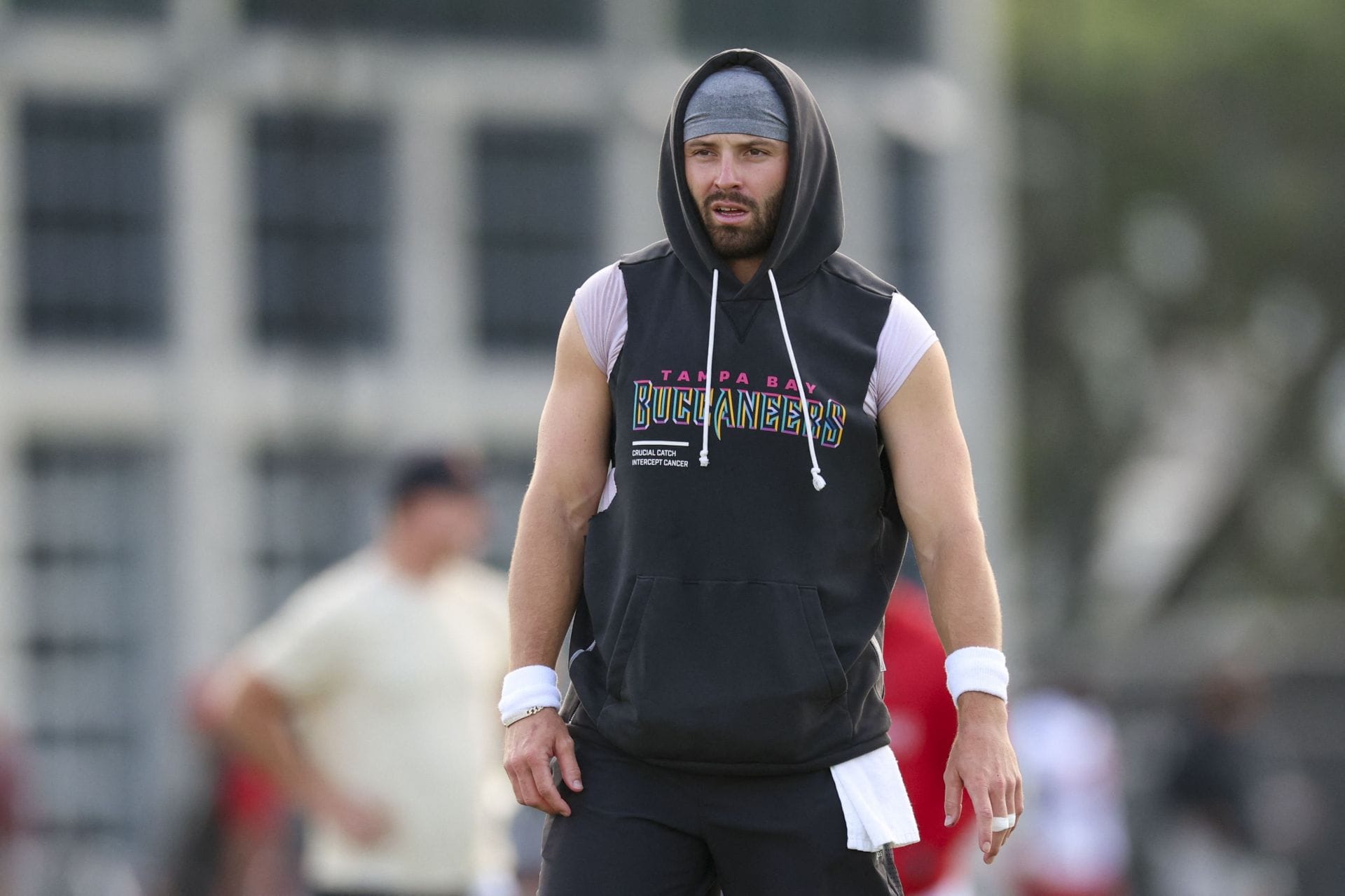 "He didn't like the length": NFL insider Adam Schefter goes off about Baker Mayfield feeling disrespected over "top 5 QB" money offer from Buccaneers