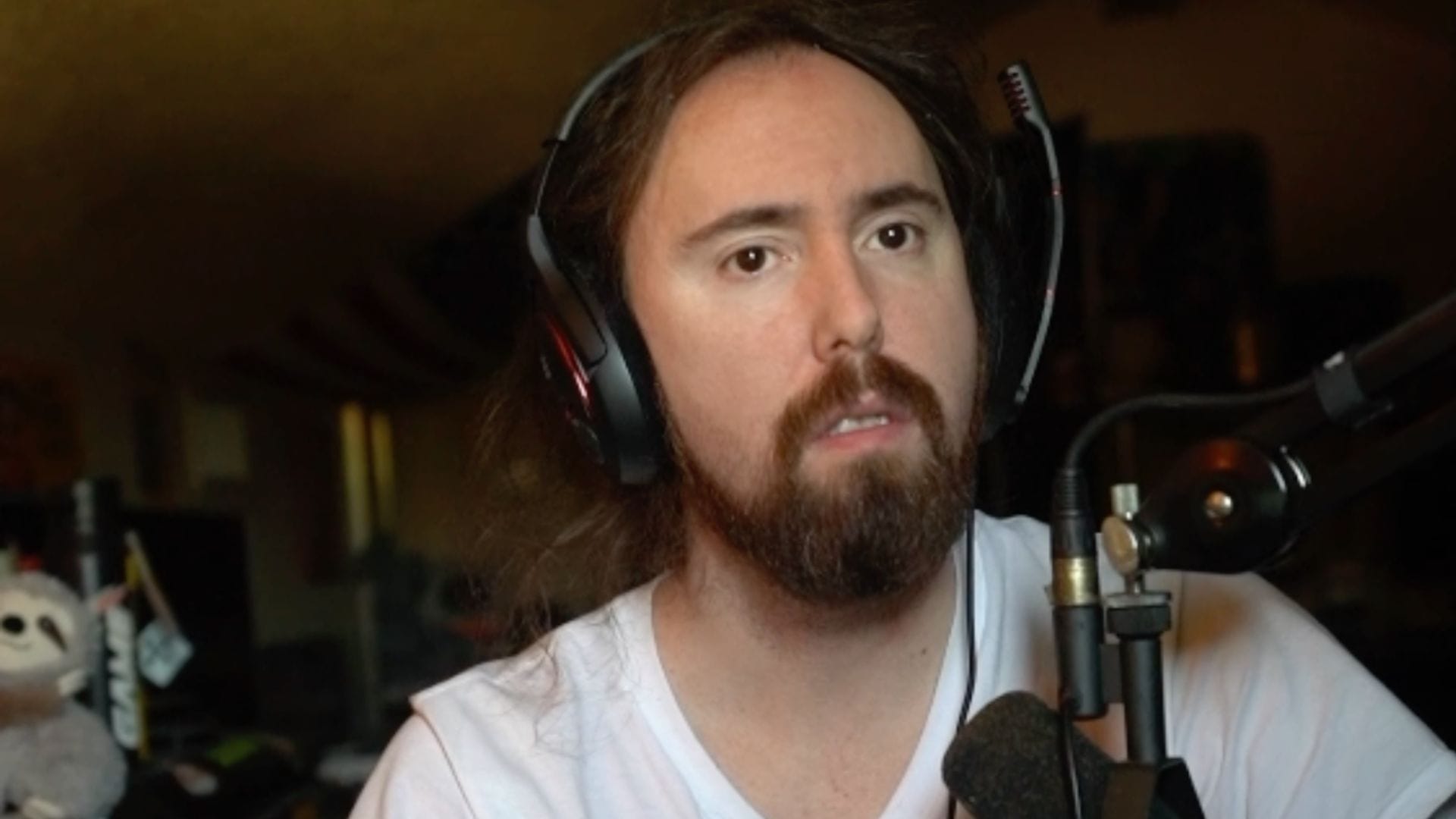 Asmongold explains why he's a "deranged, disgusting, horrible, and mean-spirited villain"