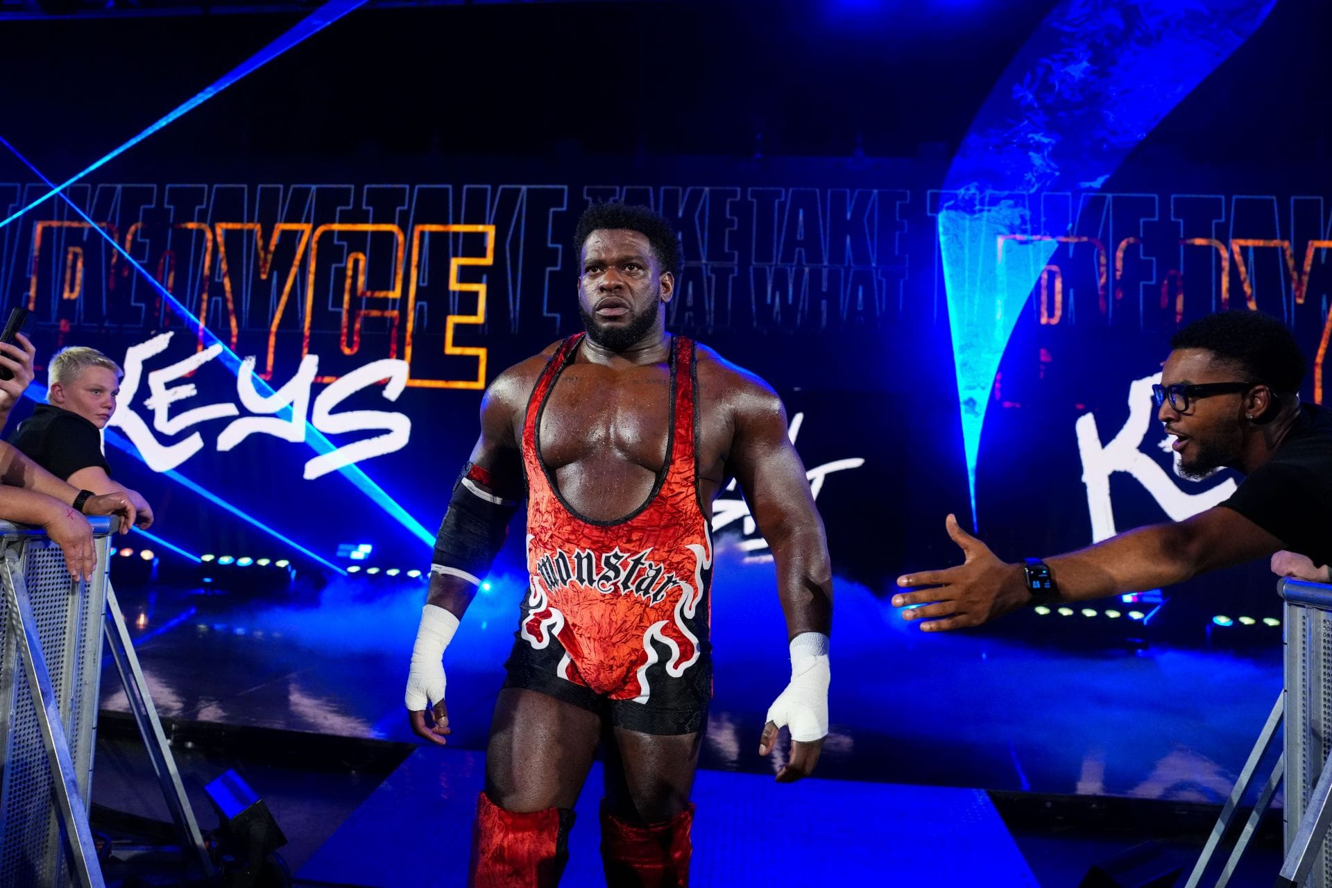 Royce Keys sends three-word message to The Bloodline following WWE RAW ambush