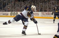 Defenseman Greg de Vries of the Atlanta Thrashers in action against the Buffalo Sabres - Source: Imagn