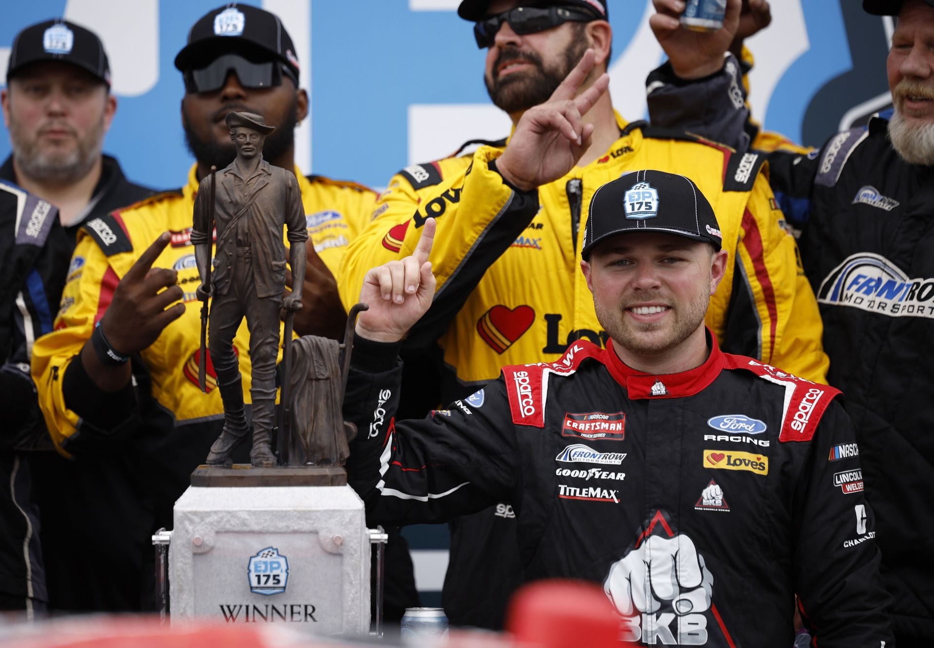 "No mercy": Layne Riggs claims double-overtime win at New Hampshire to enter Chase as top seed