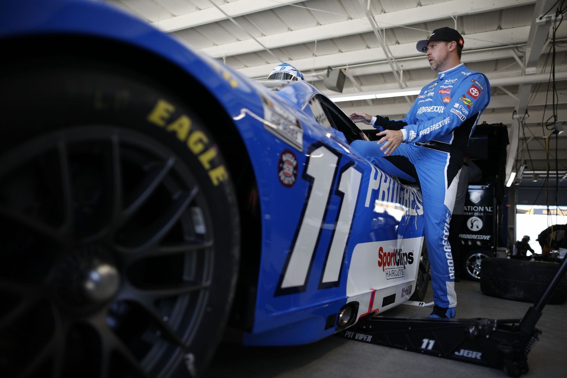 Toyota brake issue at Iowa Speedway explained by veteran NASCAR mechanic