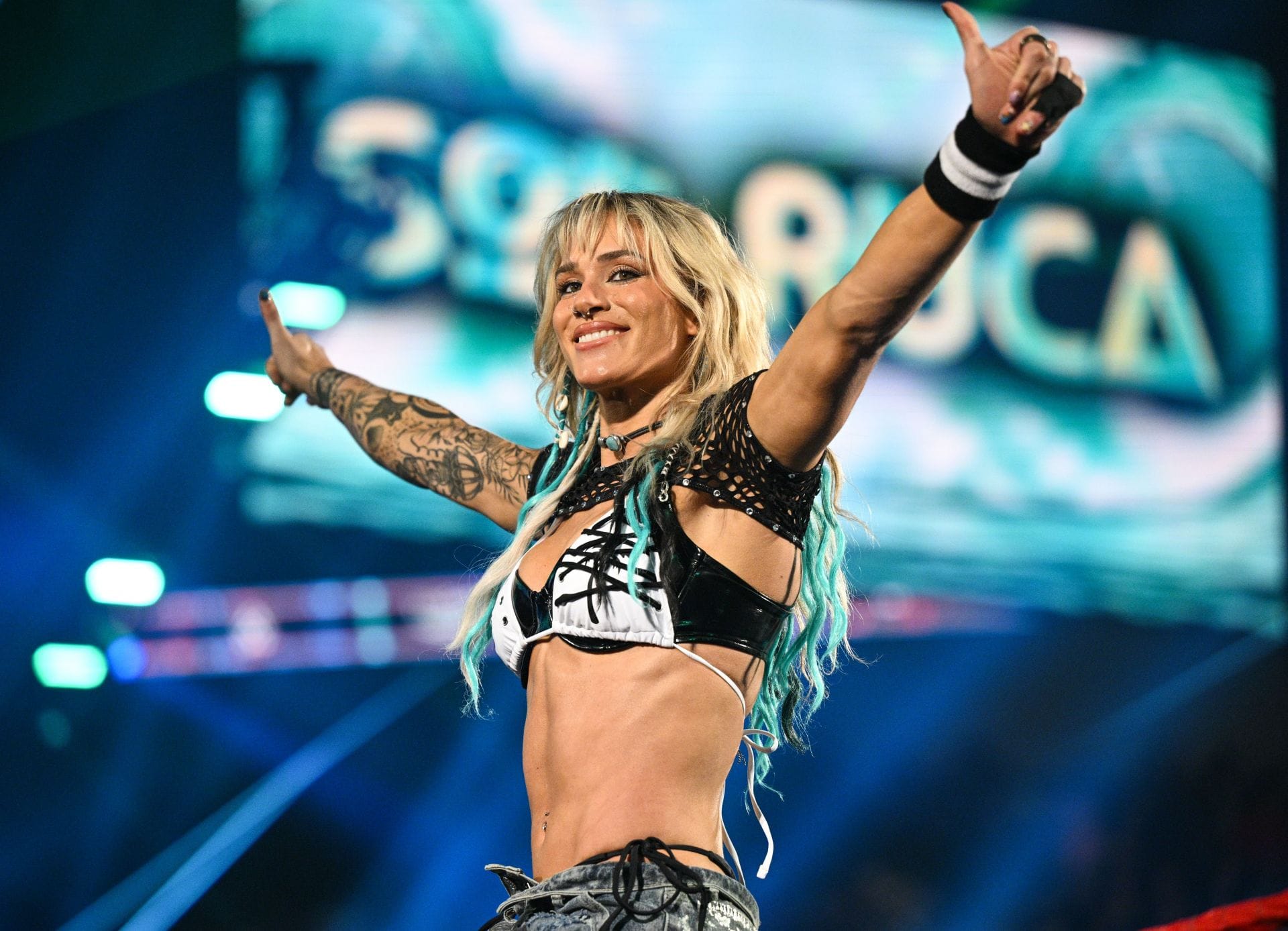 Former World Champion Revealed As Sol Ruca’s Mystery Partner – Emerges Victorious Against the Judgment Day