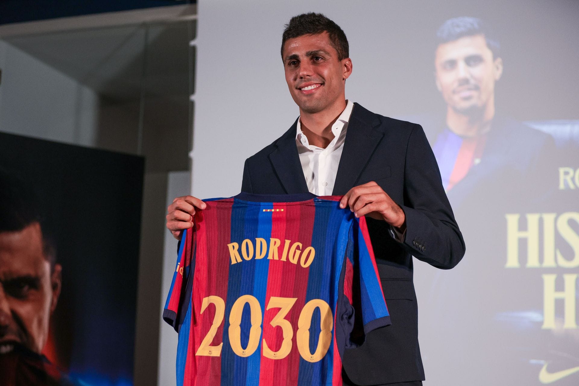 "Very good news for Barcelona" - Carles Puyol explains how new signing Rodri can help Catalan giants