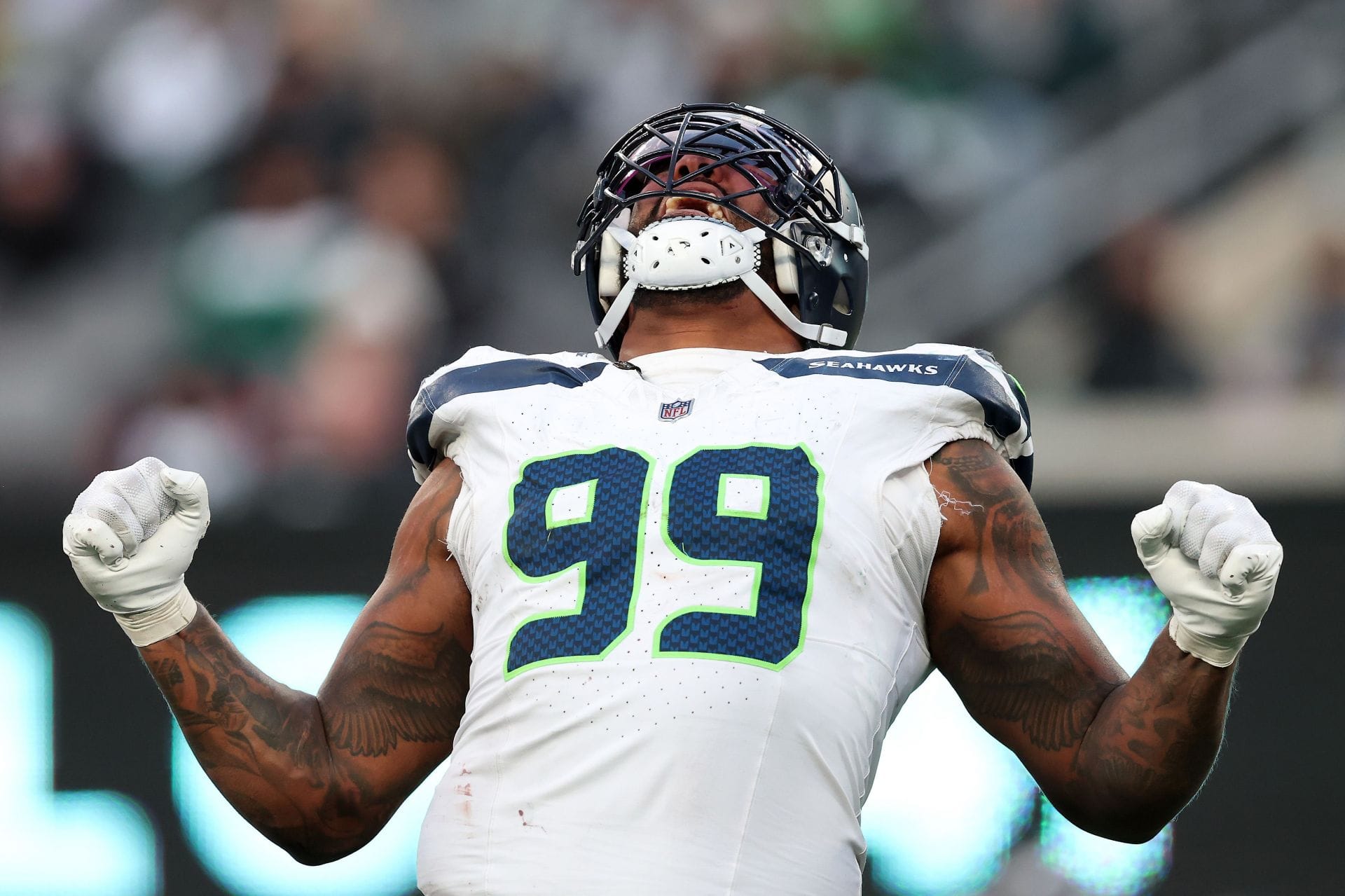 "Deserves every penny" "30M a season is nuts": NFL fans split over Leonard Williams' $90,000,000 Seahawks contract extension