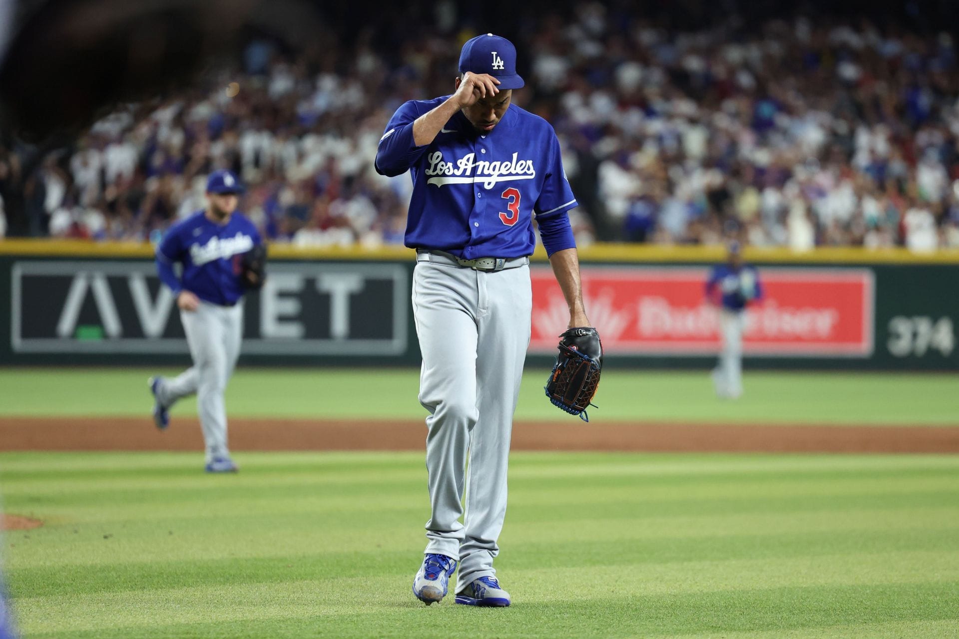 "Terrible pitcher";"Roki Sasaki lost the win" - Dodgers fans rip $69M relief arm over costly blown save vs Brewers