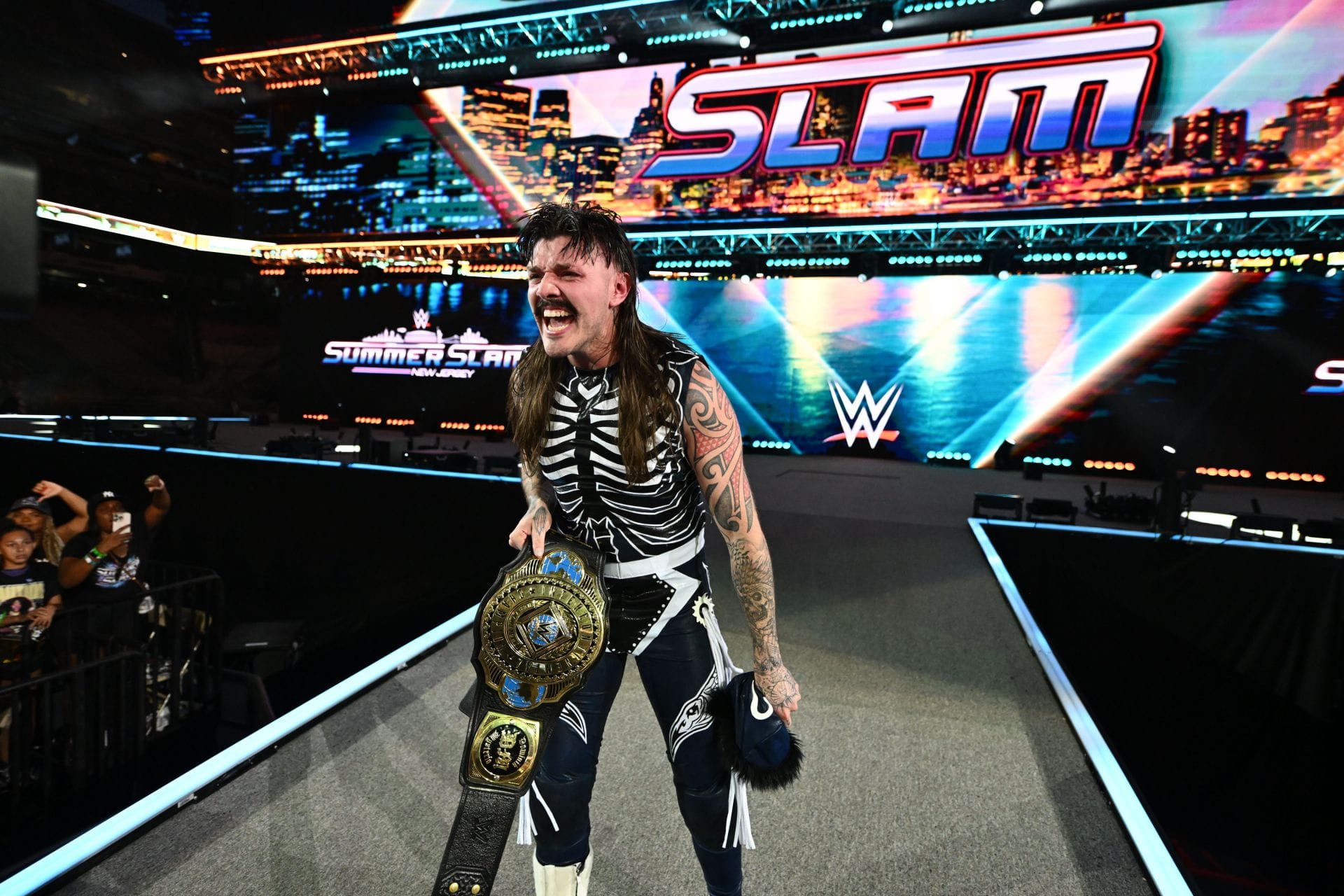 Dominik Mysterio celebrates a special anniversary with a current WWE Superstar after SummerSlam loss