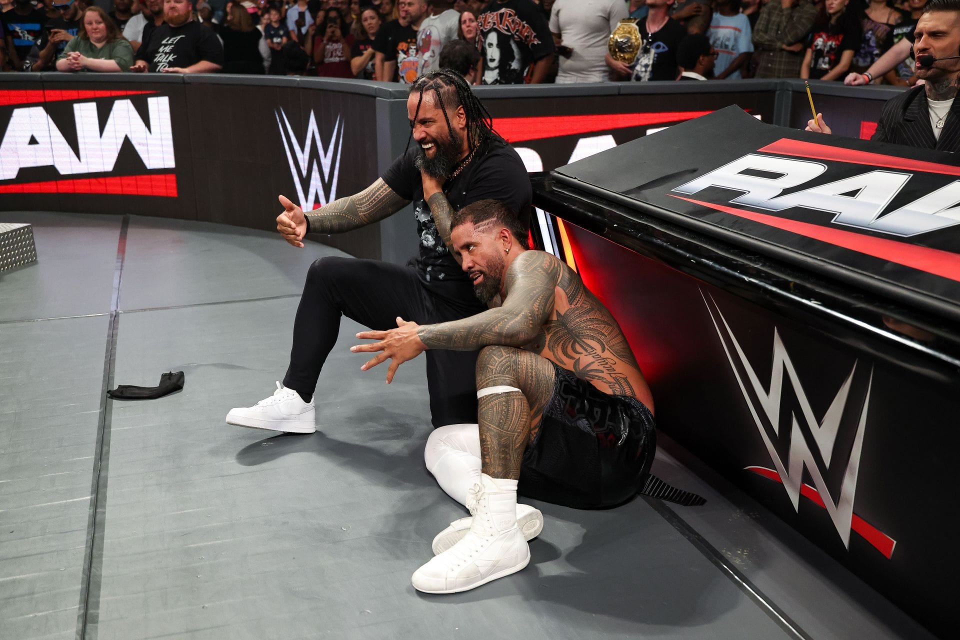 "It could be us vs them" - The Usos Issue A Huge Warning Shot After Major Bloodline Development In WWE
