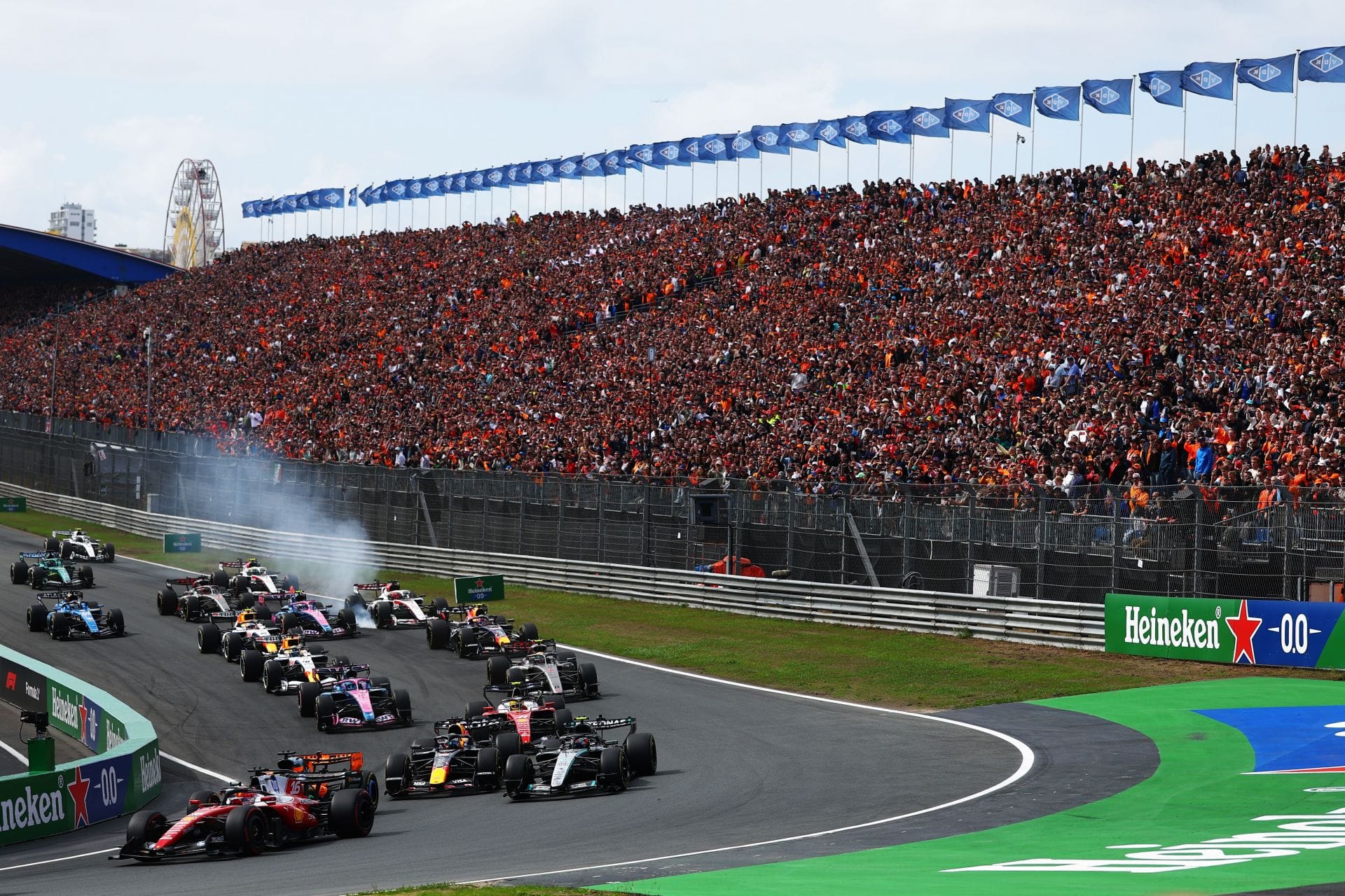 "Pretty bold of Formula One Management to opt for 25 formation laps instead of an actual sprint race": Fans react to a lackluster F1 Dutch GP sprint