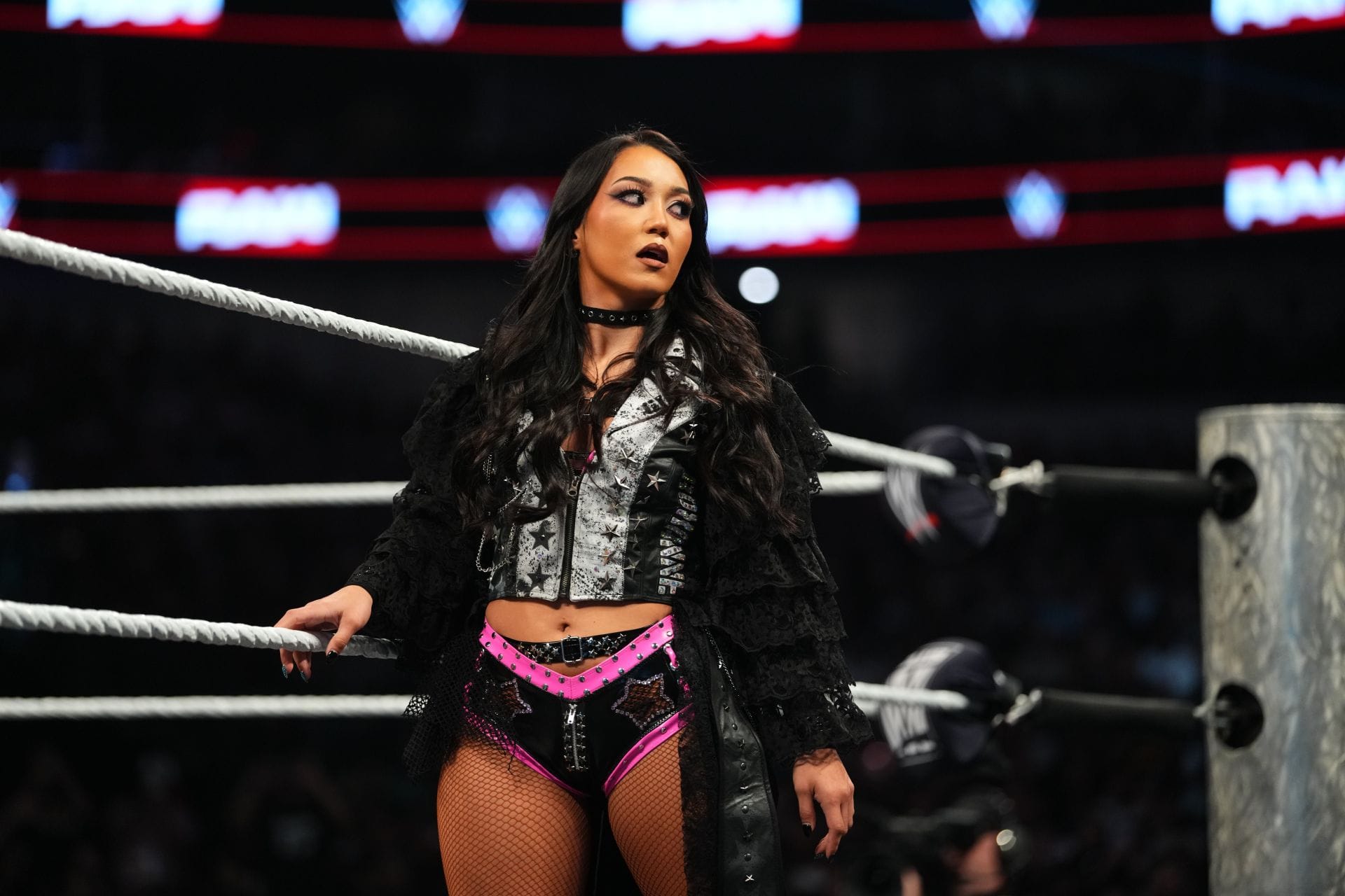 5 WWE RAW stars who deserve better