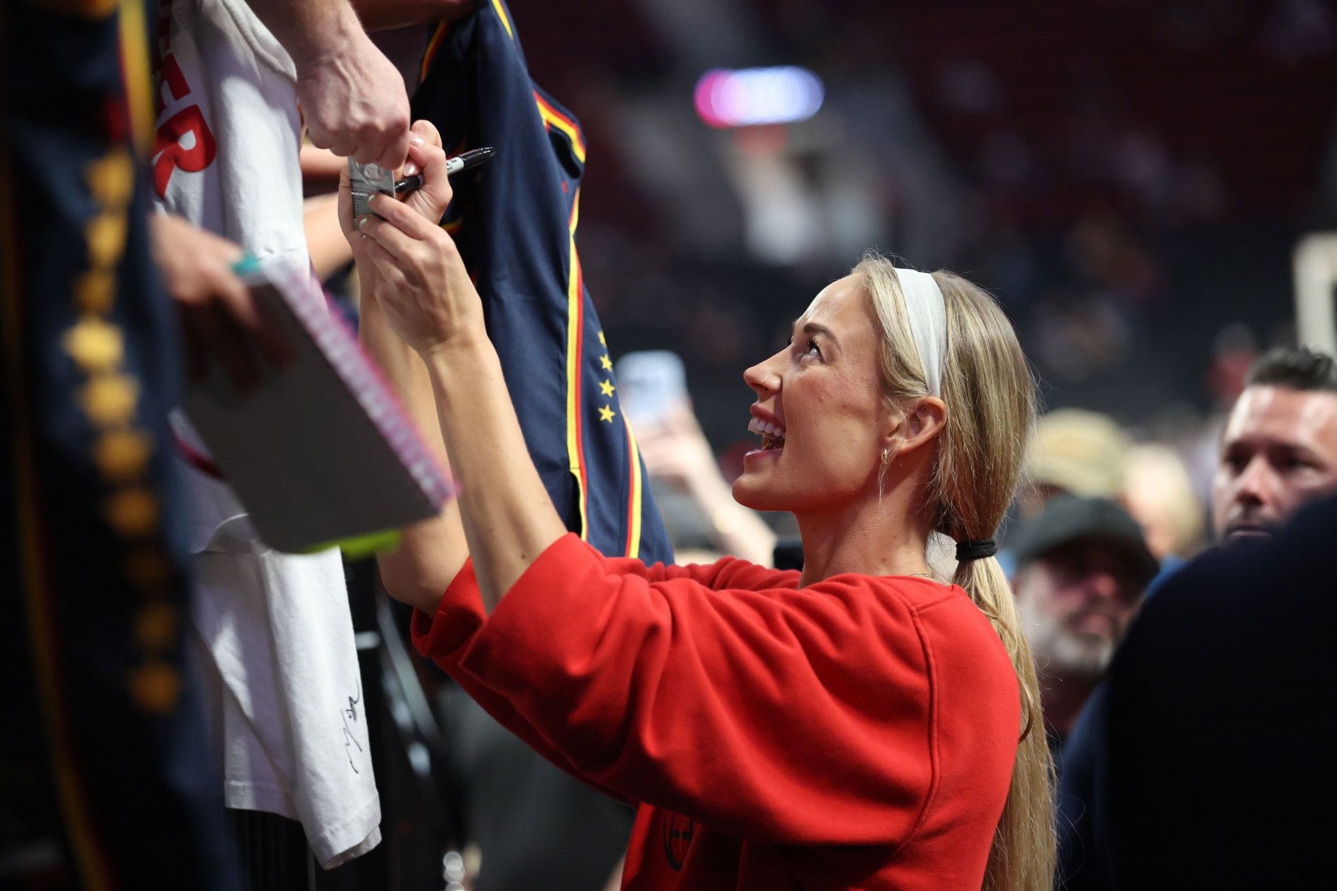 "Look at Brittney Griner", "W stands for Wrong-headed" - Fans Erupt Over WNBA CBA's Women Only Eligibility Rule With No 'Transgender' Policy Listed