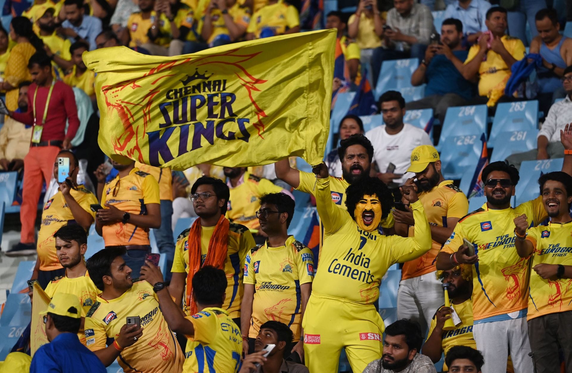 CSK star smashes massive six with outrageous no-look shot in The Hundred 2026 match [Watch]