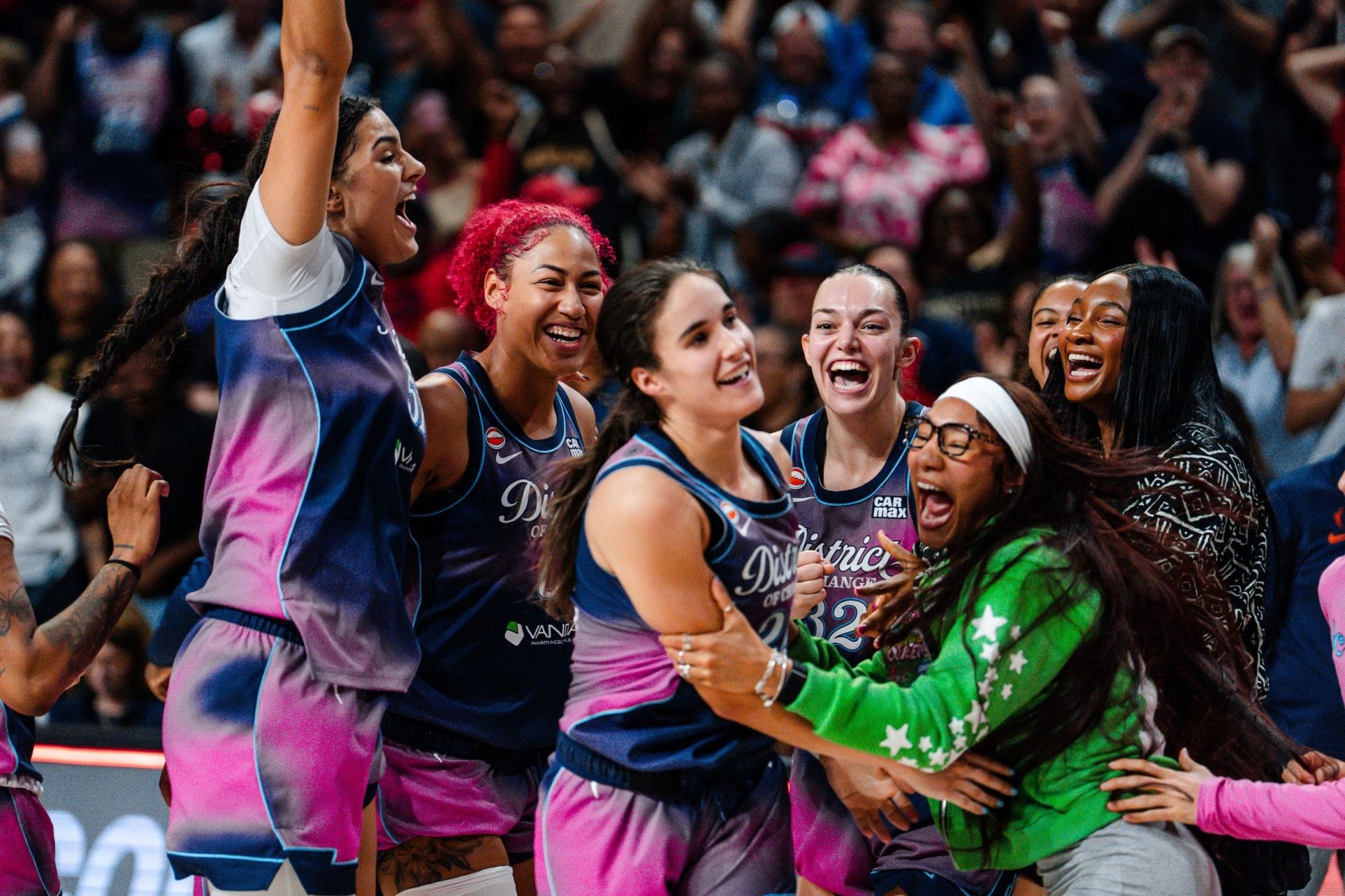 "They got Sonia giggling", "Not a serious bone on this team" - WNBA Fans Go Wild Over Mystics Coach and Georgia Amoore’s Wild Locker Room Dance Moves