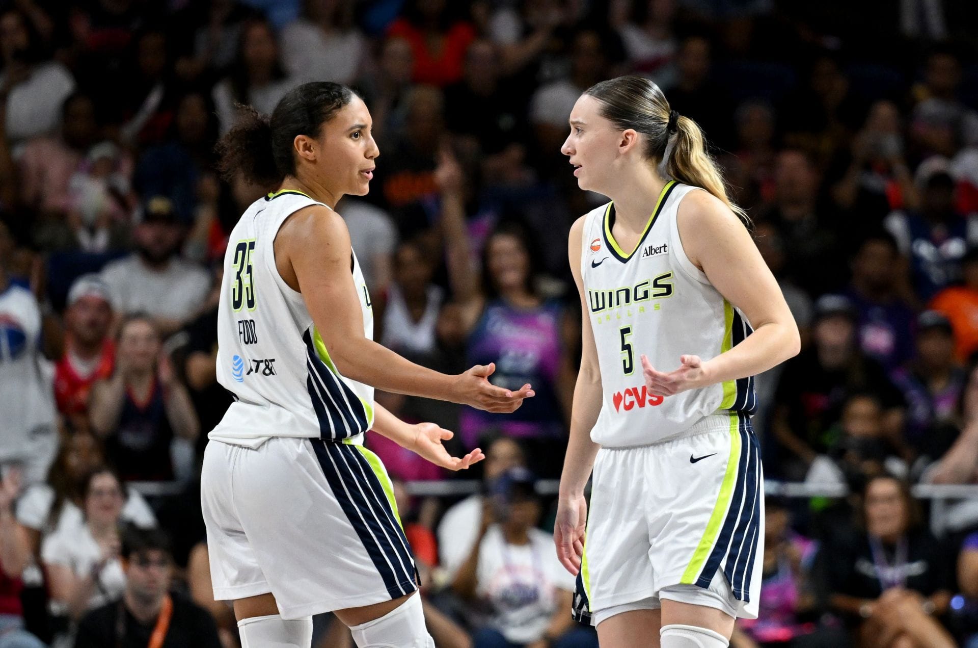 "Is Paige Bueckers going to speak up?", "Boycott WNBA" - Fans Stunned After Family Threats Force Reporter To Step Back From Dallas Wings Coverage