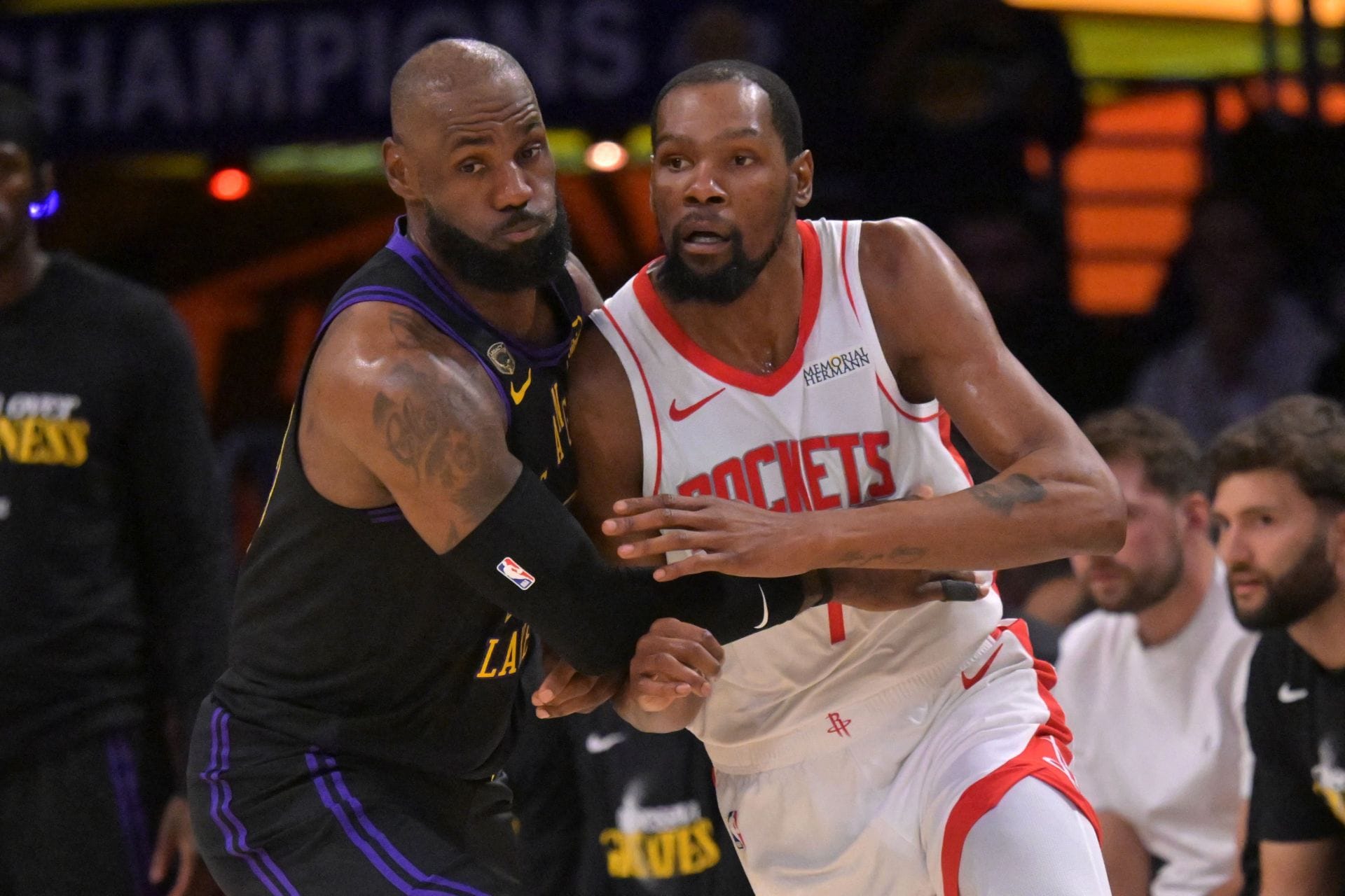 “Tryna Gaslight Everybody Like We Stupid”: NBA Fans React to Kevin Durant Putting This Year's 76ers Over His Warriors Superteam 