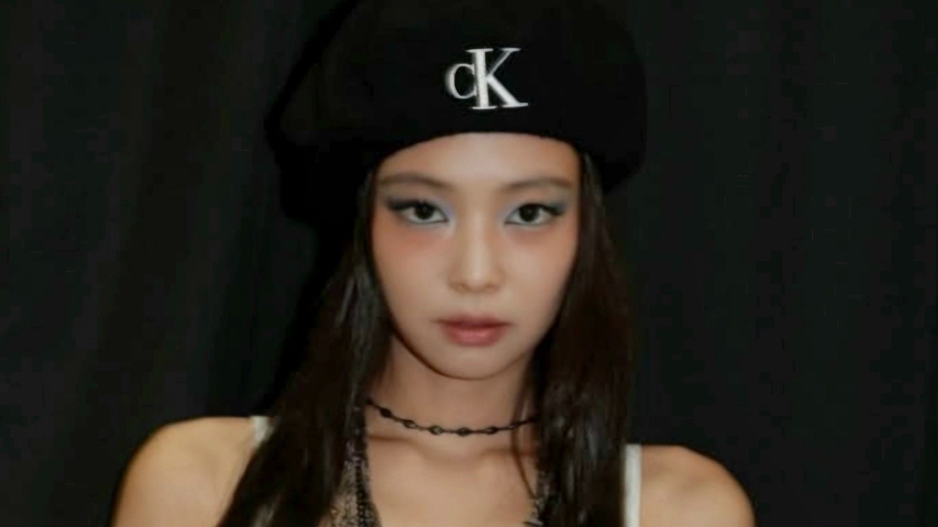 "Hope your actions will be strong" - Fans react as BLACKPINK's Jennie's agency announces legal action against malicious posts and privacy violations