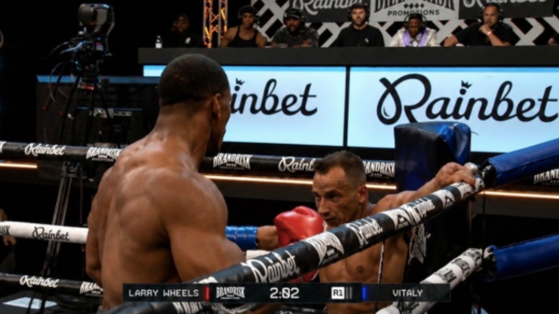 Larry Wheels tears his bicep mid-fight, as his boxing match against Vitaly ends in a no-contest
