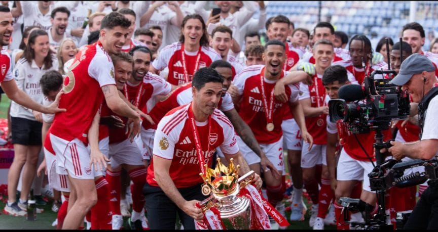Jeremie Aliadiere highlights what could go wrong for Arsenal this season as he expresses concern over 3 players