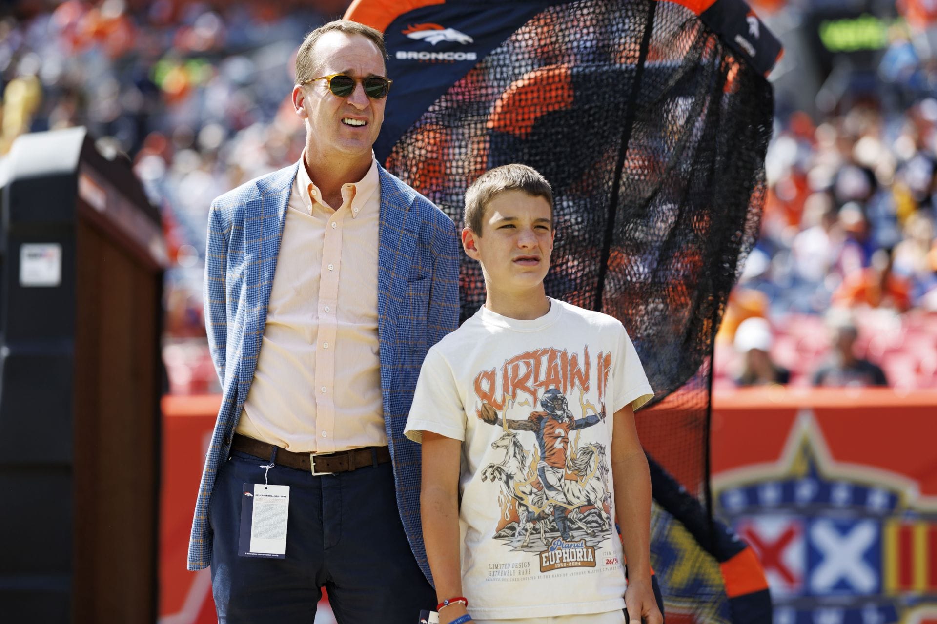 "Arm chicken noodle," "Gonna be Arch all over again": NFL fans react to Peyton Manning's son Marshall making his high school debut