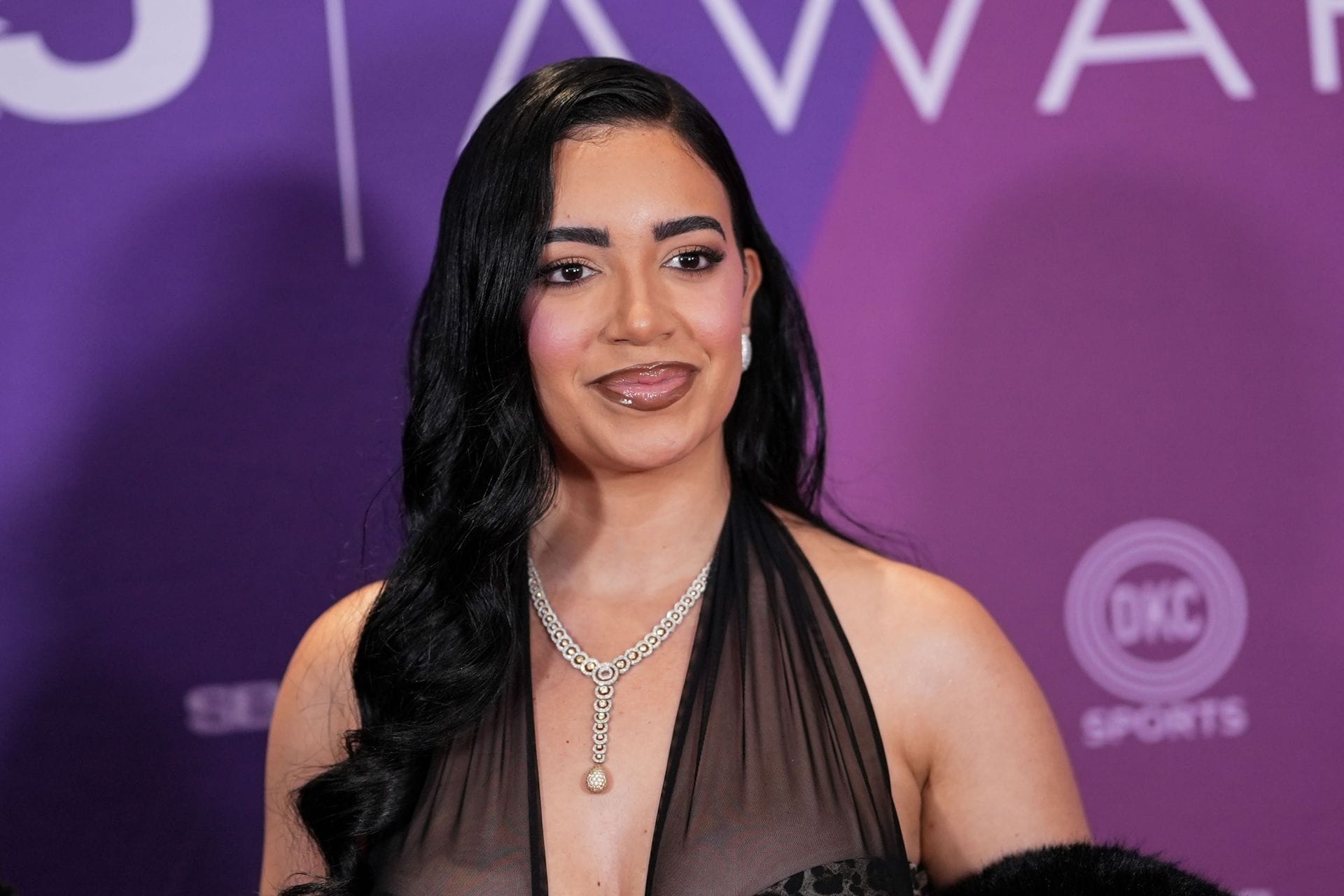 David Ortiz's fiancee Maria Yeribel dons animal-print bikini top with black bottoms, enjoys scenic getaway with the Red Sox legend