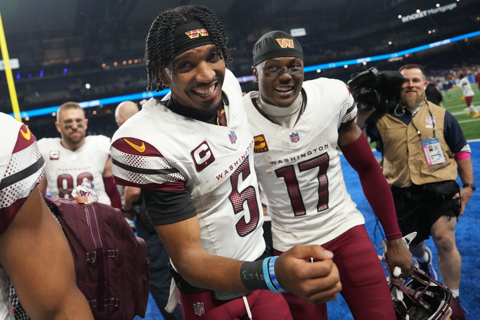 "Why are they playing the starters? That is stupid": NFL fans react to Jayden Daniels, Terry McLaurin and Stefon Diggs expected to play vs Lions