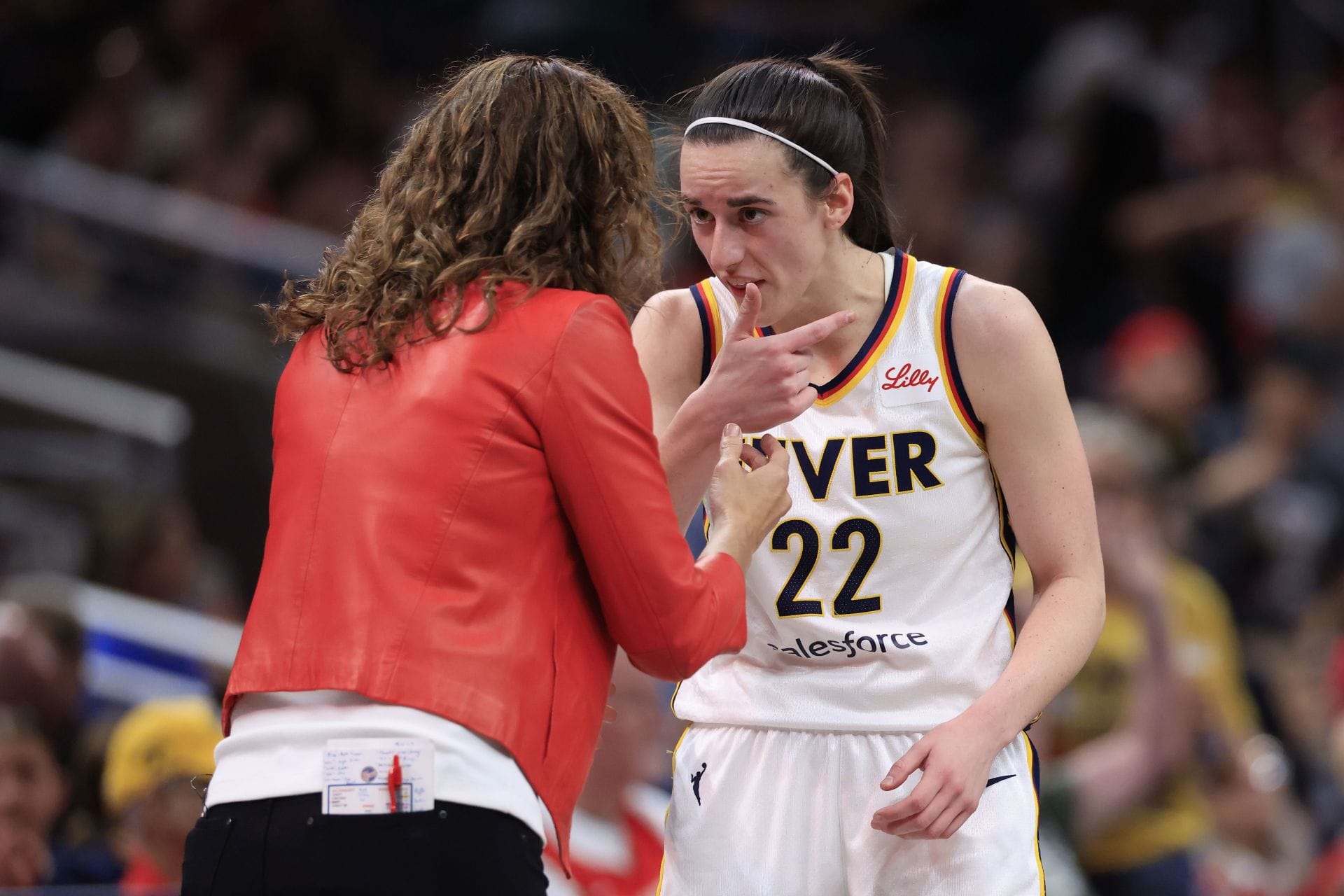 "Can We Get An Objective Commentator, Please?": Fever Fans Bash Andreya Carter, Chiney Ogwumike's Opinions on Stephanie White's Statement