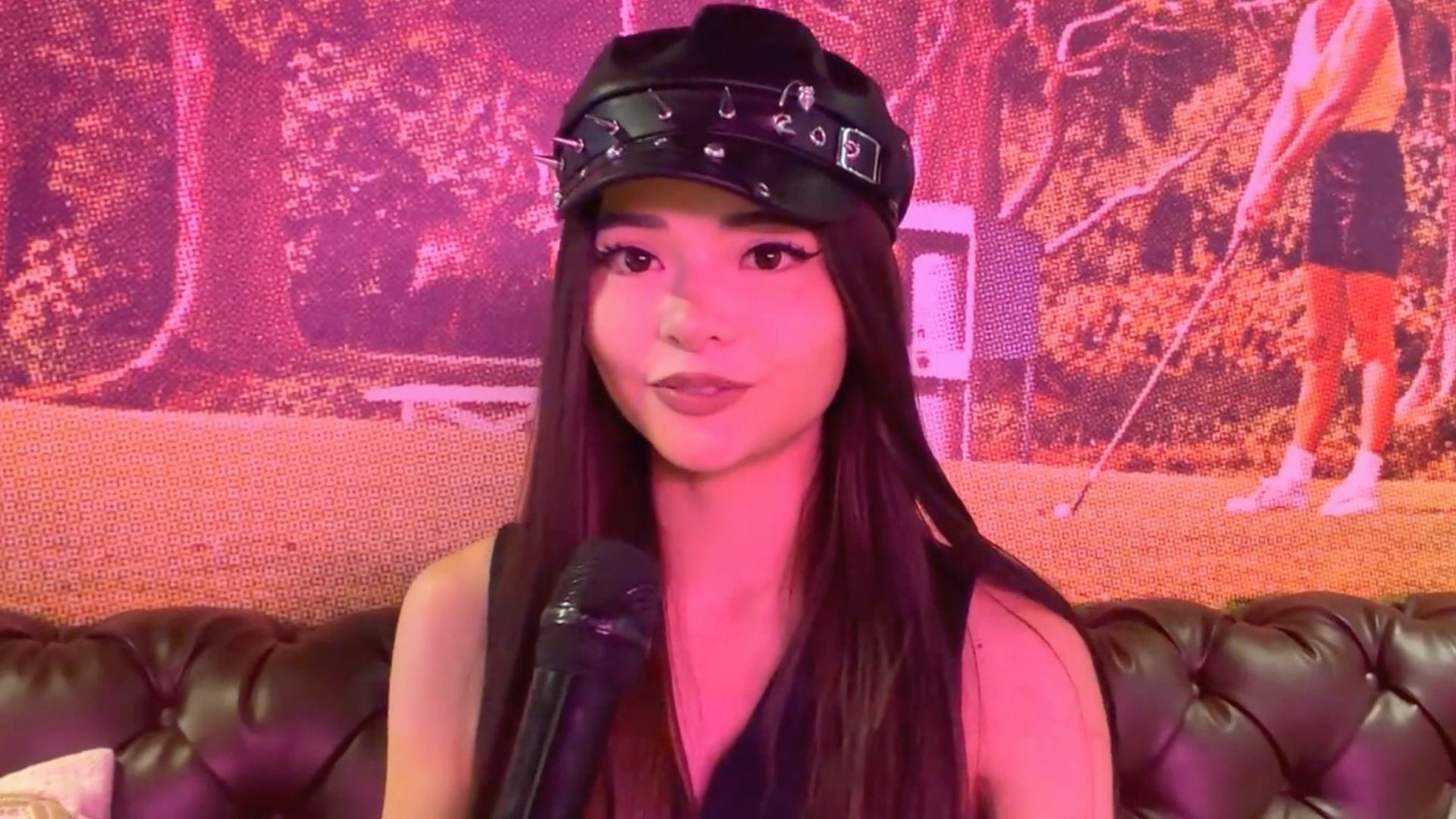 Twitch streamer Katchii responds to rumors that she was "trying to get with Asmongold"