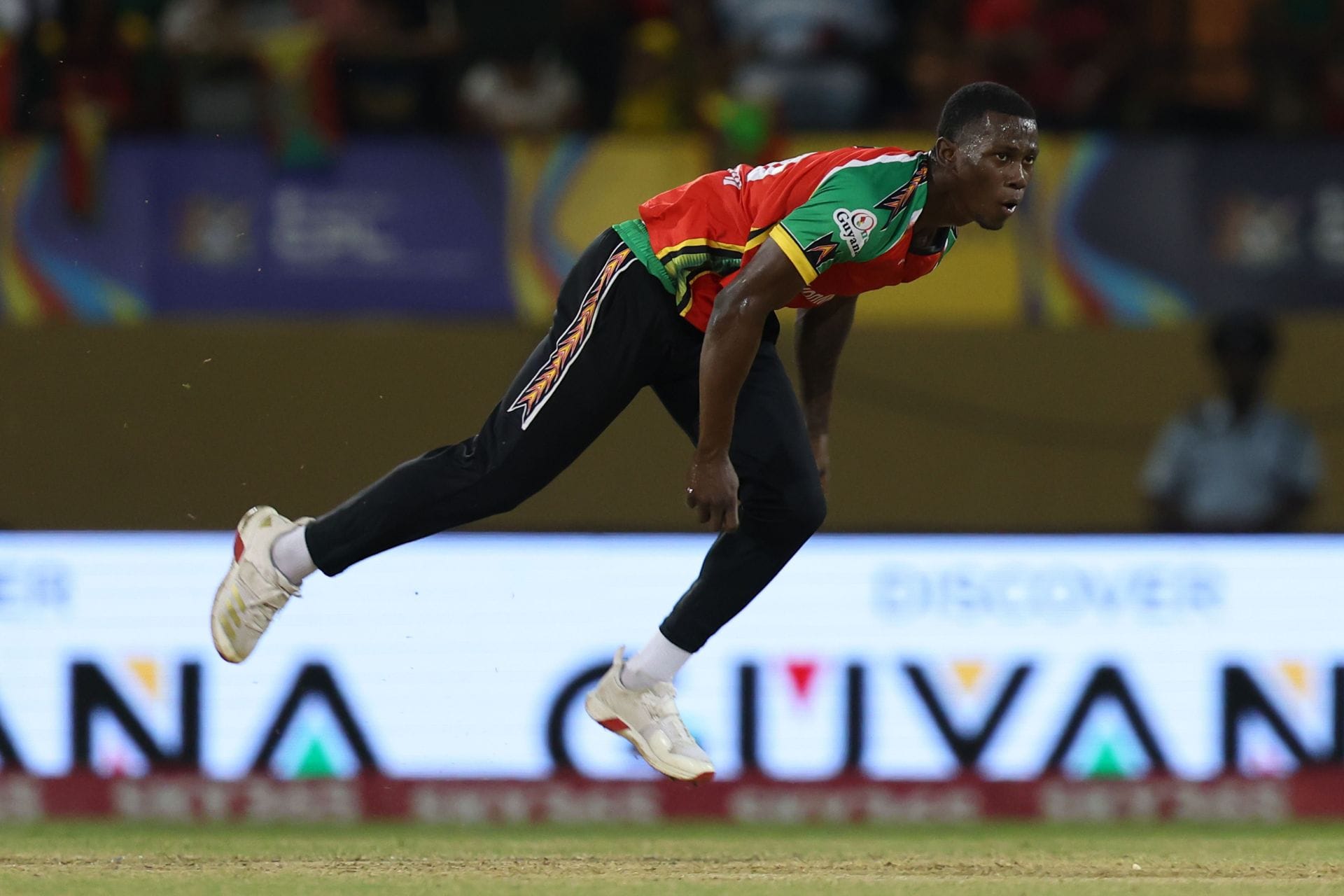Shamar Joseph sends stumps cartwheeling twice in an over with fiery deliveries in ABF vs GAW CPL 2026 match [Watch] 