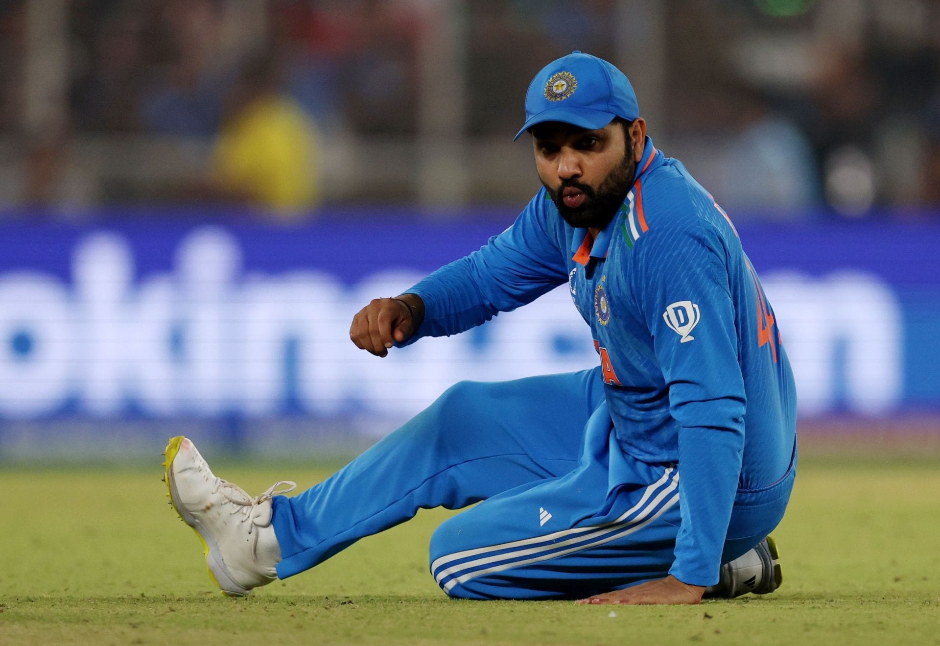 "It was Rohit who suggested that batting and bowling always get recognised" - Former India coach's huge revelation on origin of the 'Fielding medal'
