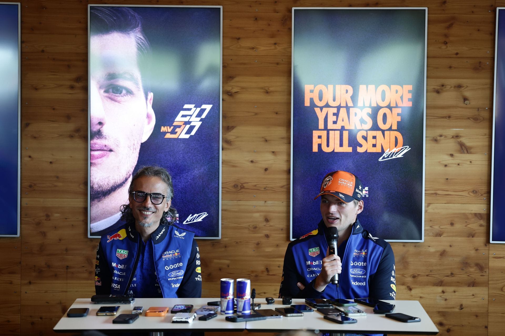 "OMG!!! ALL THE HYPE FOR THIS": Fans react to Max Verstappen announcing a multi-year contract extension with Red Bull