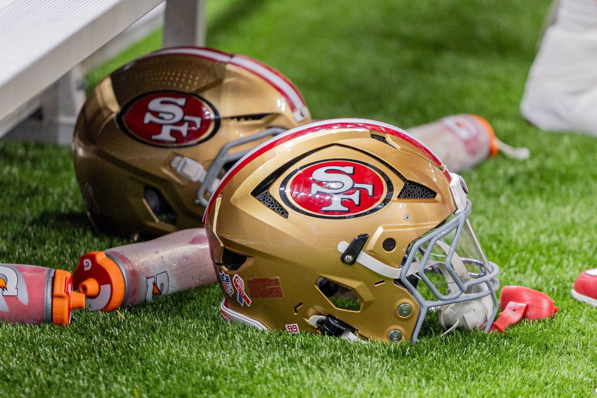 Fake 49ers player Daejon Love called out college student for working at strip club over choosing to become "NFL wife": Report
