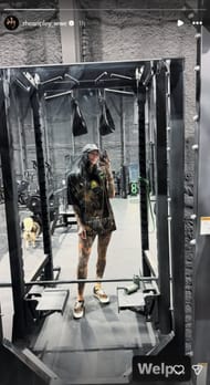 Rhea Ripley shares a mirror selfie - Image via Instagram/@rhearipley_wwe