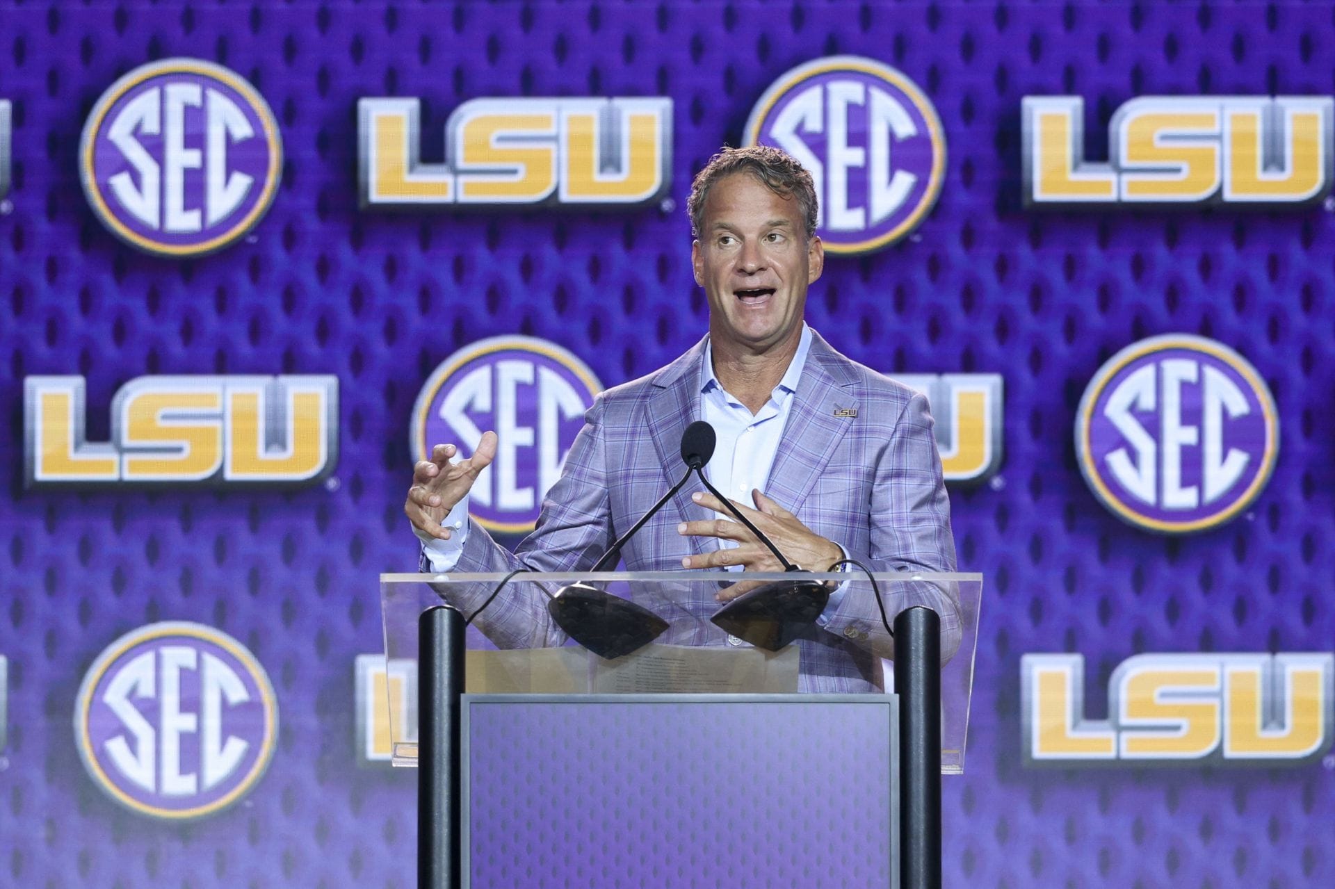 “This sport and conference is so cooked”: Joe Burrow's ex-teammate torches SEC for latest decision over NFL players returning to college