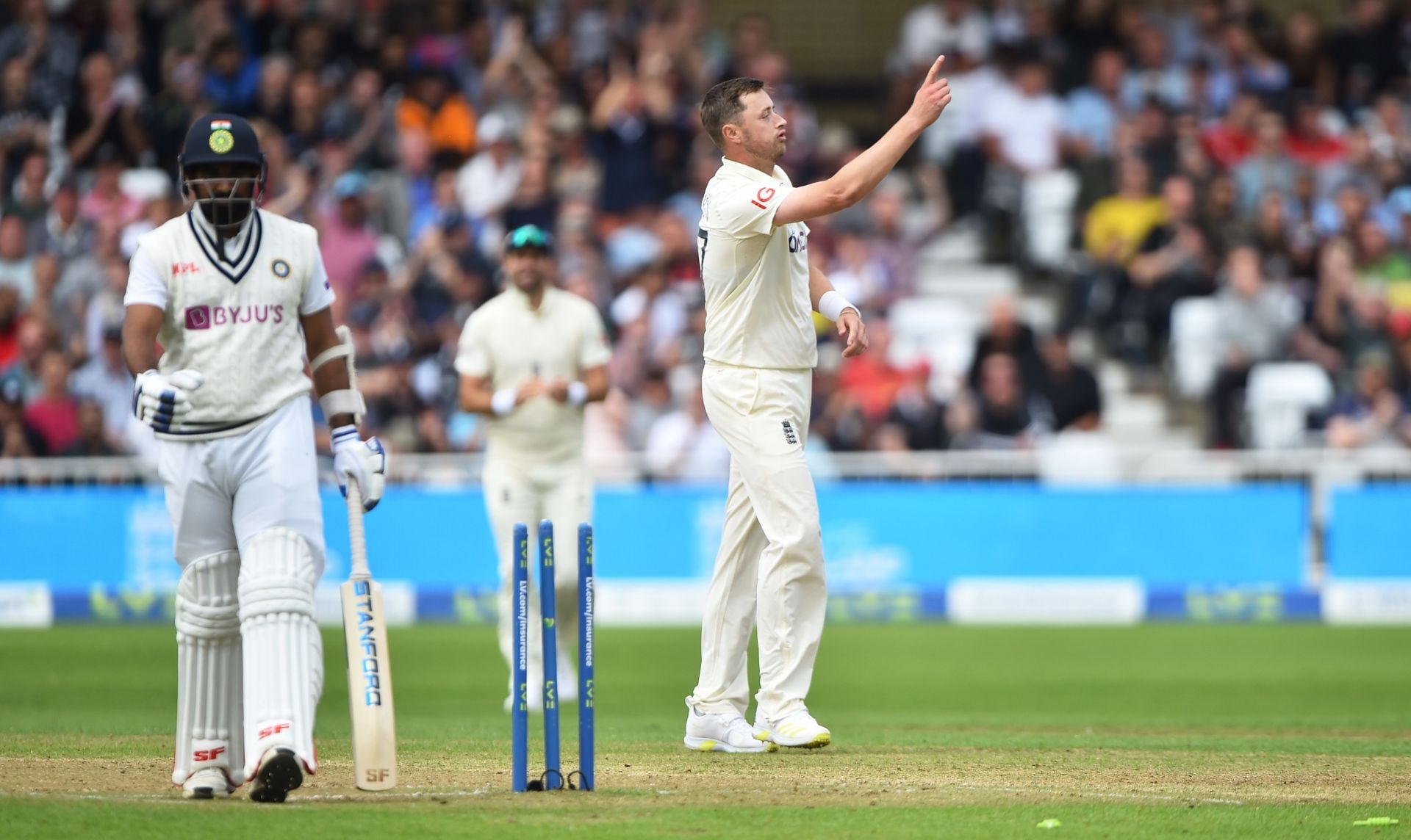 Ollie Robinson vs Mohammed Shami - Comparing their stats after 24 Tests