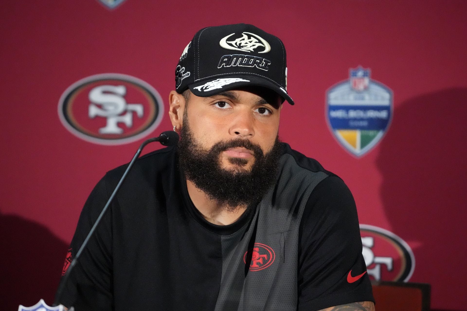 “Substation strikes again” “Niners can’t catch a break”: NFL fans shocked as 49ers’ Mike Evans, Trent Williams get carted off
