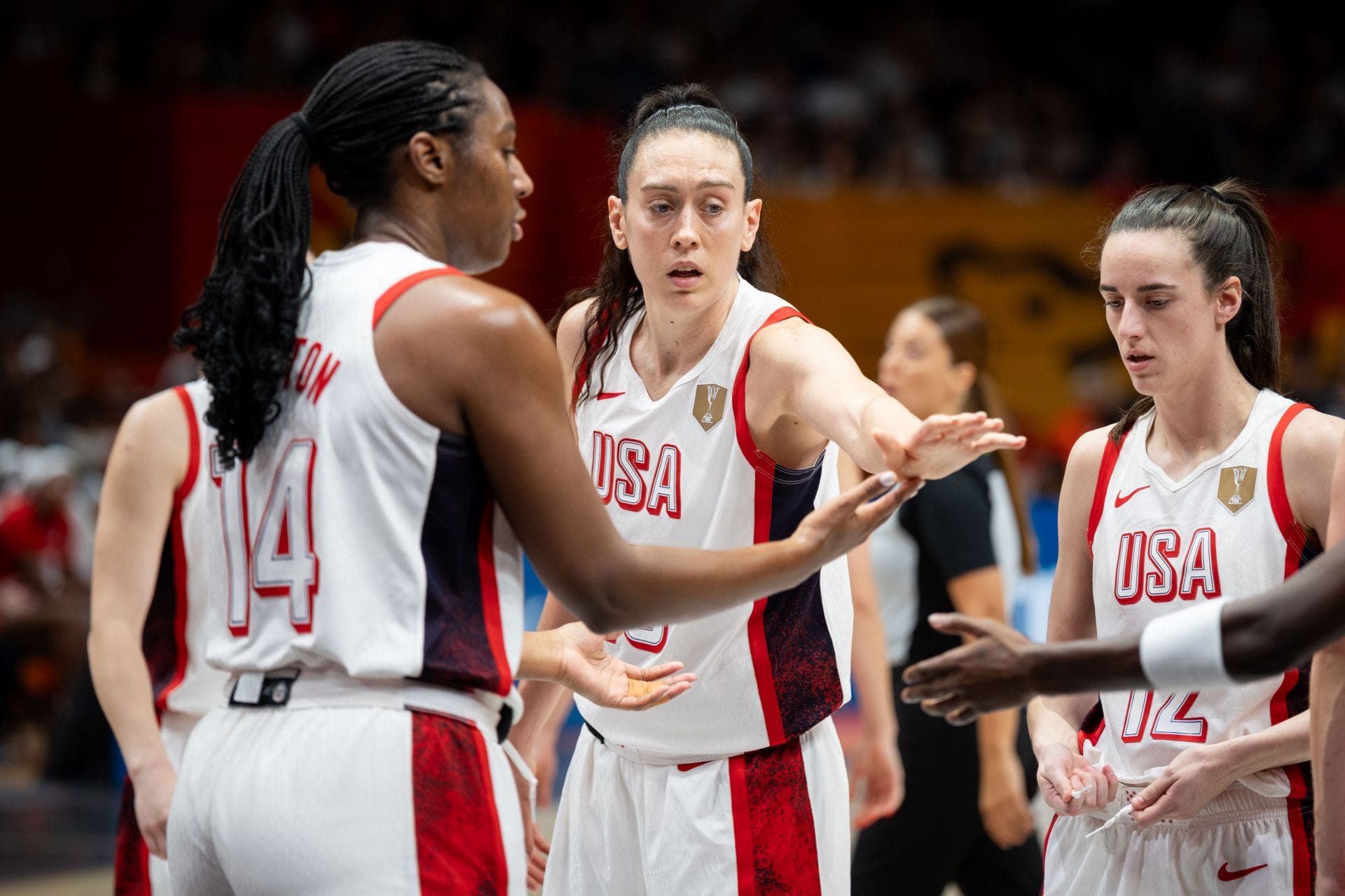 "She will not pass to an open Caitlin", "While being iced out by teammates" - Fans Lose It As Caitlin Clark Graded Below Jackie Young In Player Rating