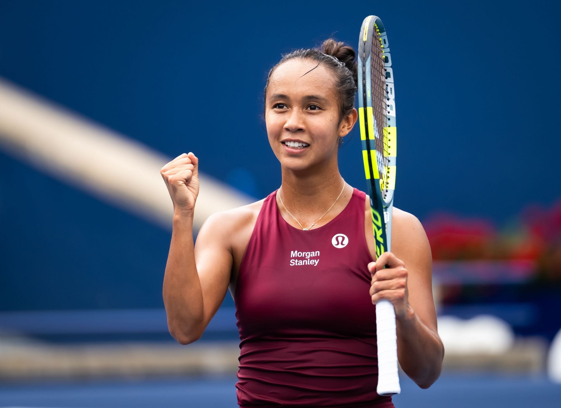 Leylah Fernandez gets loving 5-word reaction from boyfriend Vincent Boily after Singapore Open win ends title drought