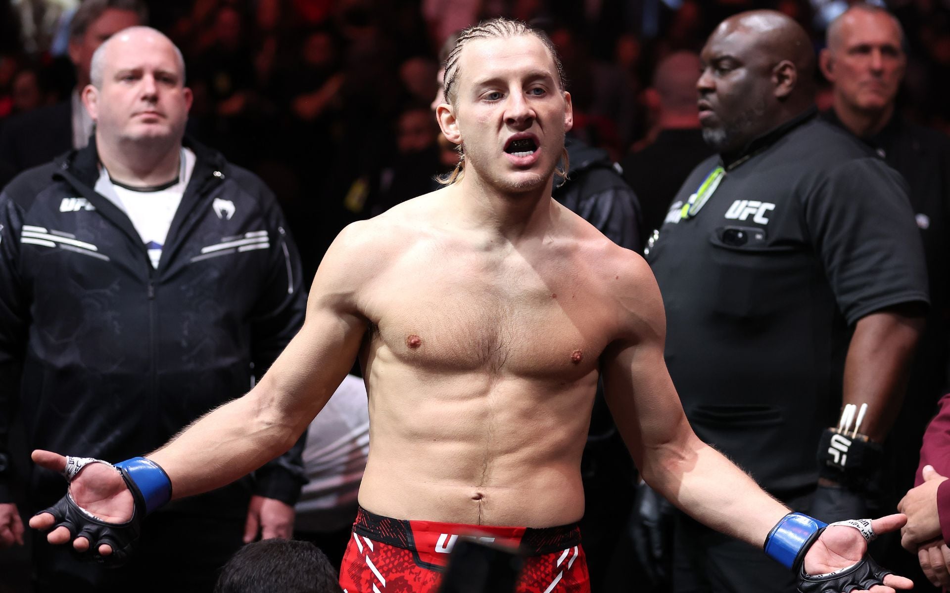 "Get some f**king rolling in" - Hollywood star Tom Hardy and Paddy Pimblett agree to train together