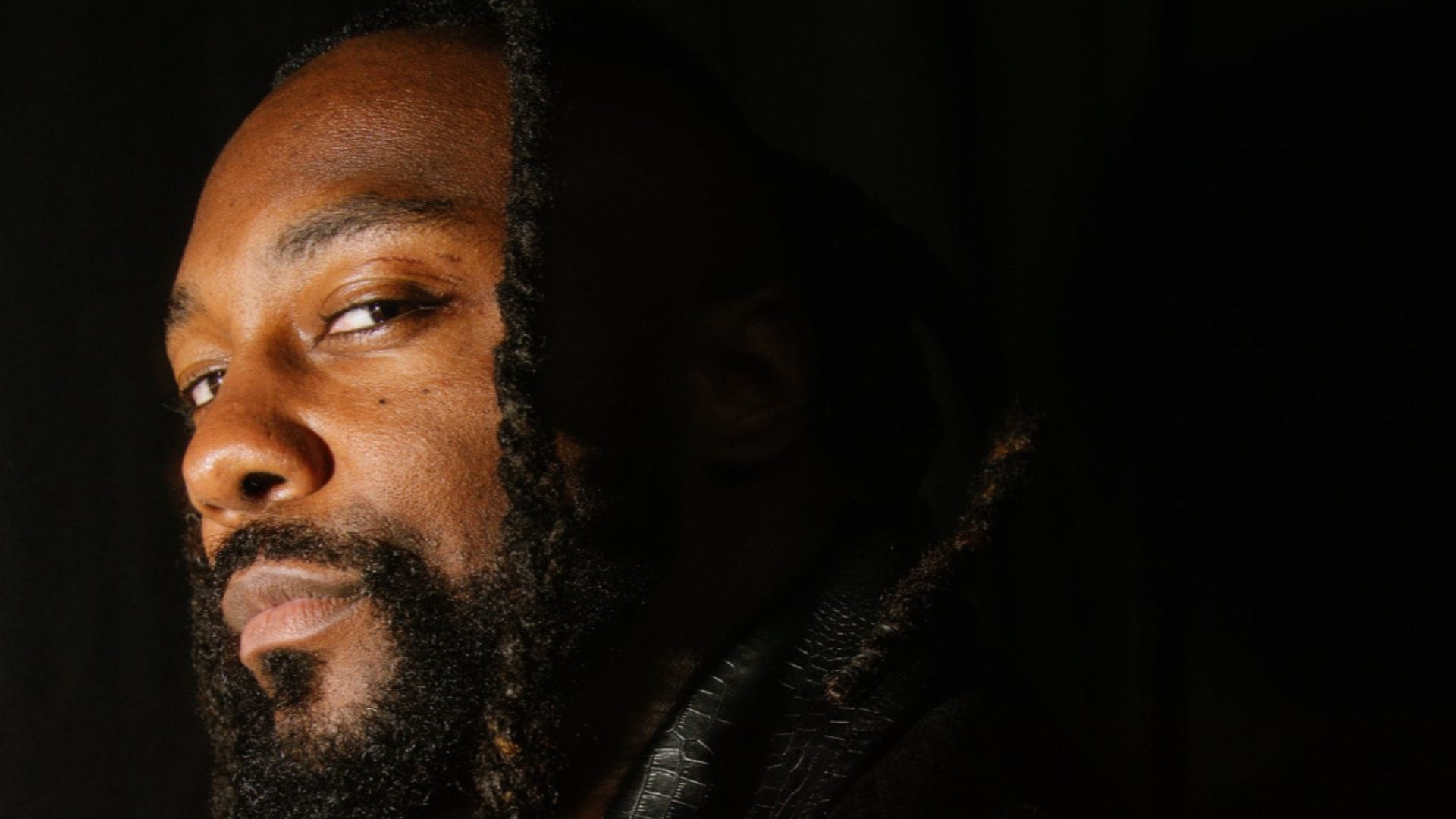 Swerve Strickland reacts to shocking claim about his a**cheeks