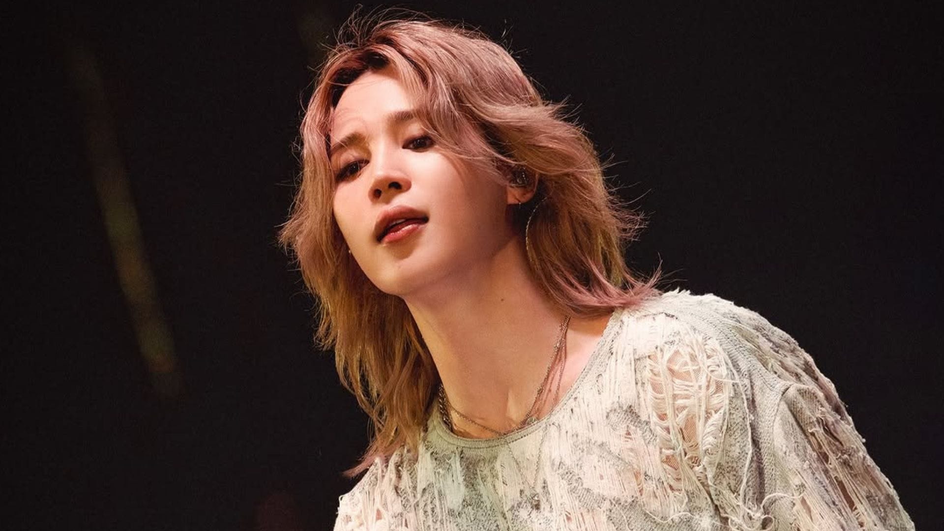 "JIMING is my new thing" - Fans in stitches after BTS' Jimin reportedly greets ARMY with name typos in Weverse chat during ARIRANG LA show