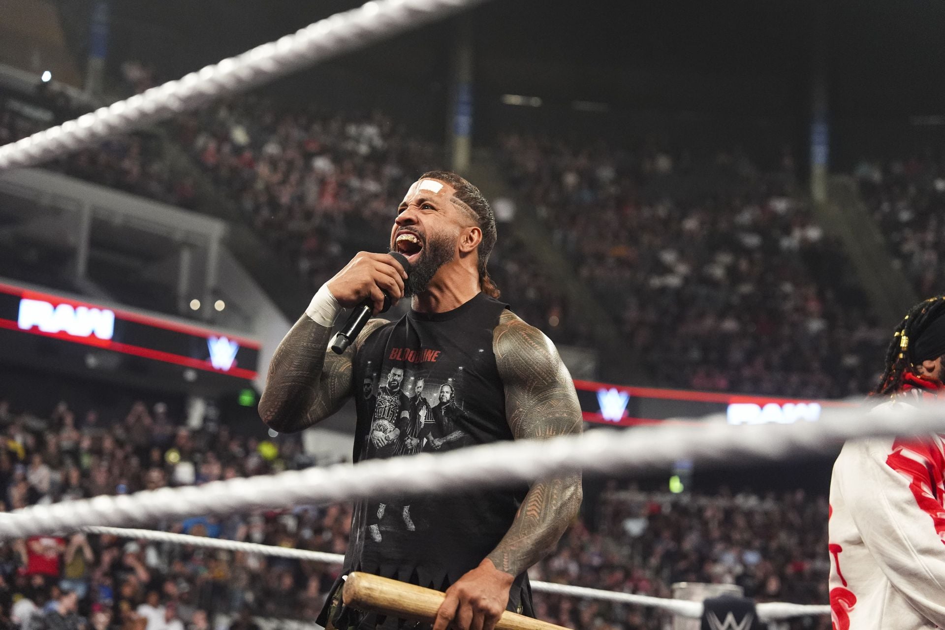 Jey Uso has vulgar reaction to WWE Universe at recent event